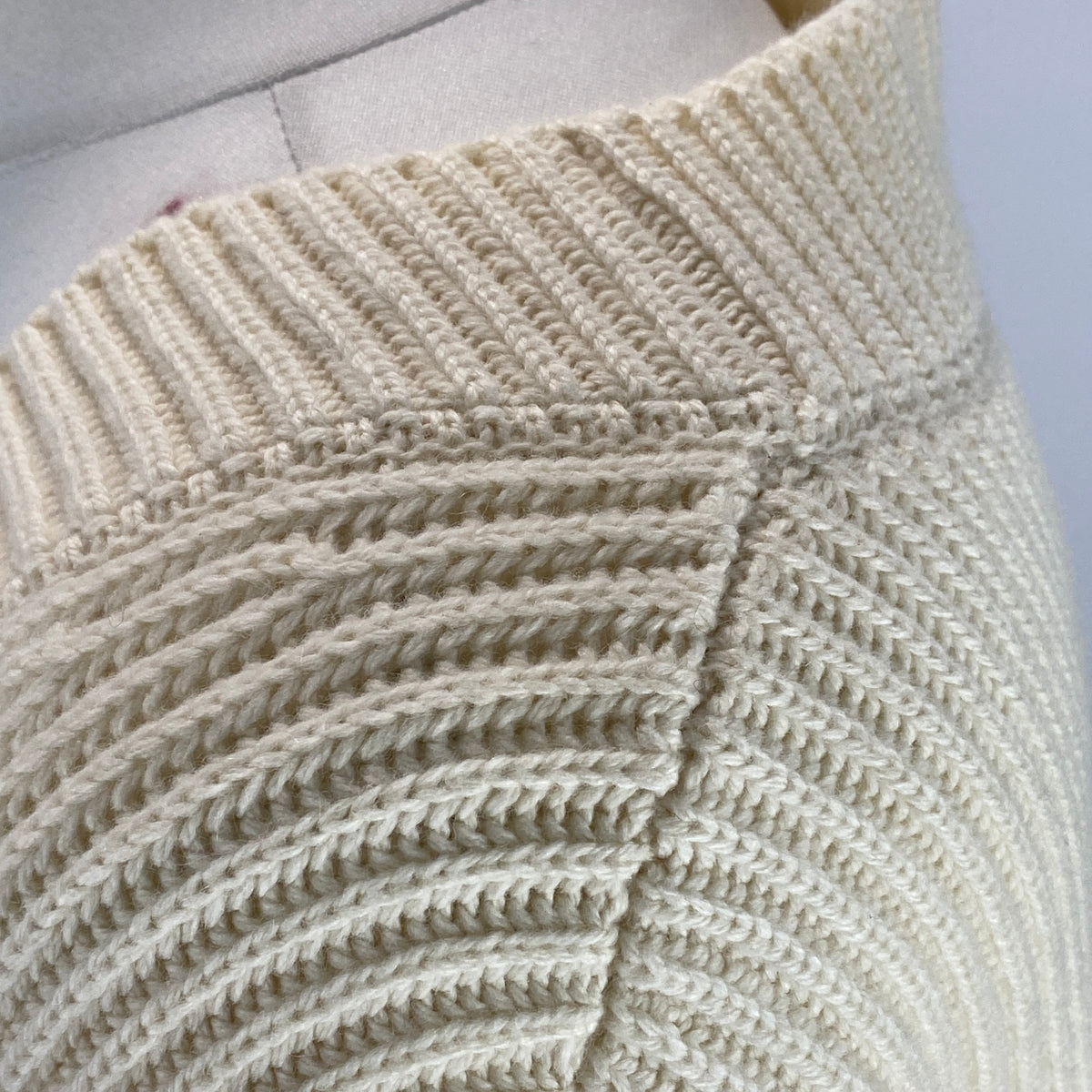 Alaia £2200 Cream Wool & Cashmere Chunky Rib Knit Cardigan XL