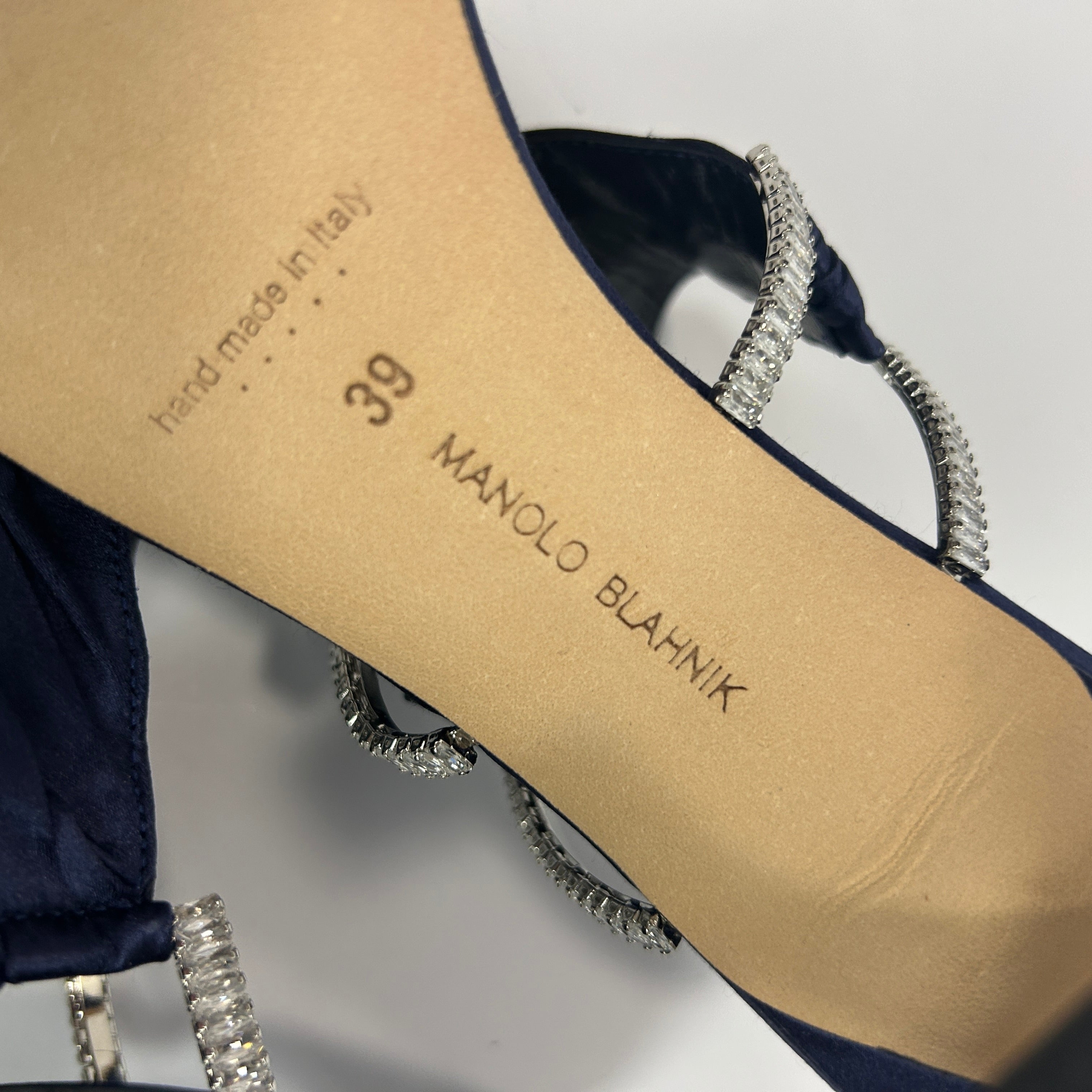 セブリン　MANOLO BLAHNIK ミュール　サイズ 39 Manolo Blahnik New £975 Navy Satin Chinap Mules 39