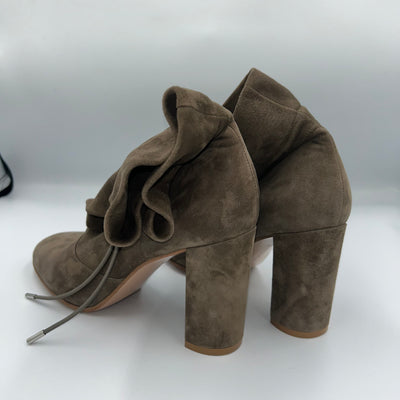 Gianvito Rossi $1000 Mushroom Suede Drawstring Ankle Boots 38.5