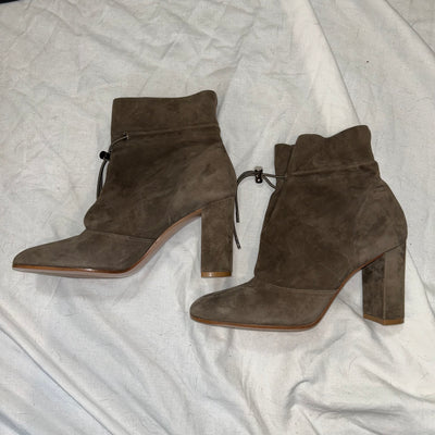 Gianvito Rossi $1000 Mushroom Suede Drawstring Ankle Boots 38.5