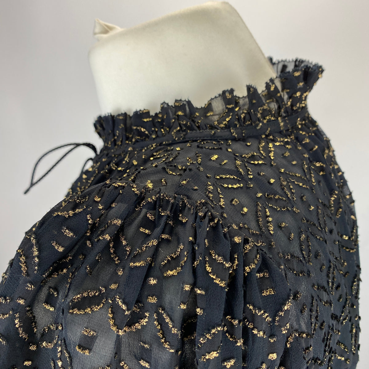 Veronica Beard New Black & Gold Chiffon Blouse M