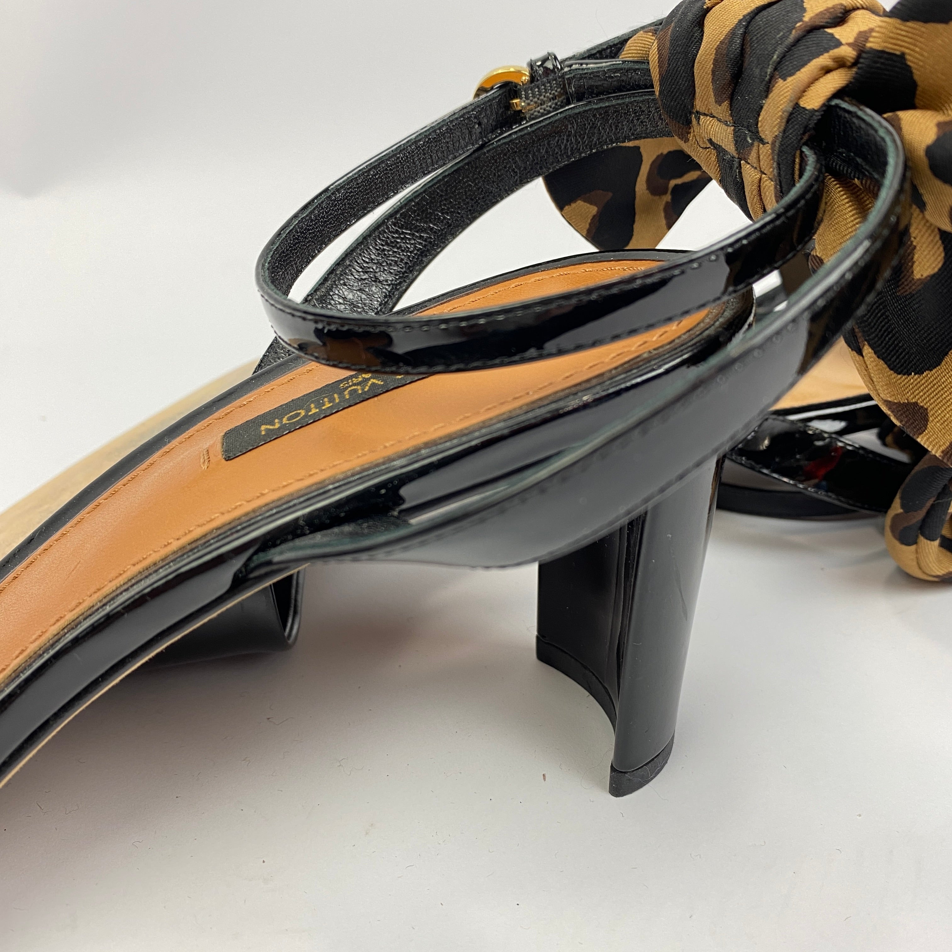 Louis Vuitton Black Leather Silk Ribbon Bow Sandals 41