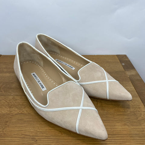 Manolo Blahnik £590 Vanilla Suede Flat Pumps 36