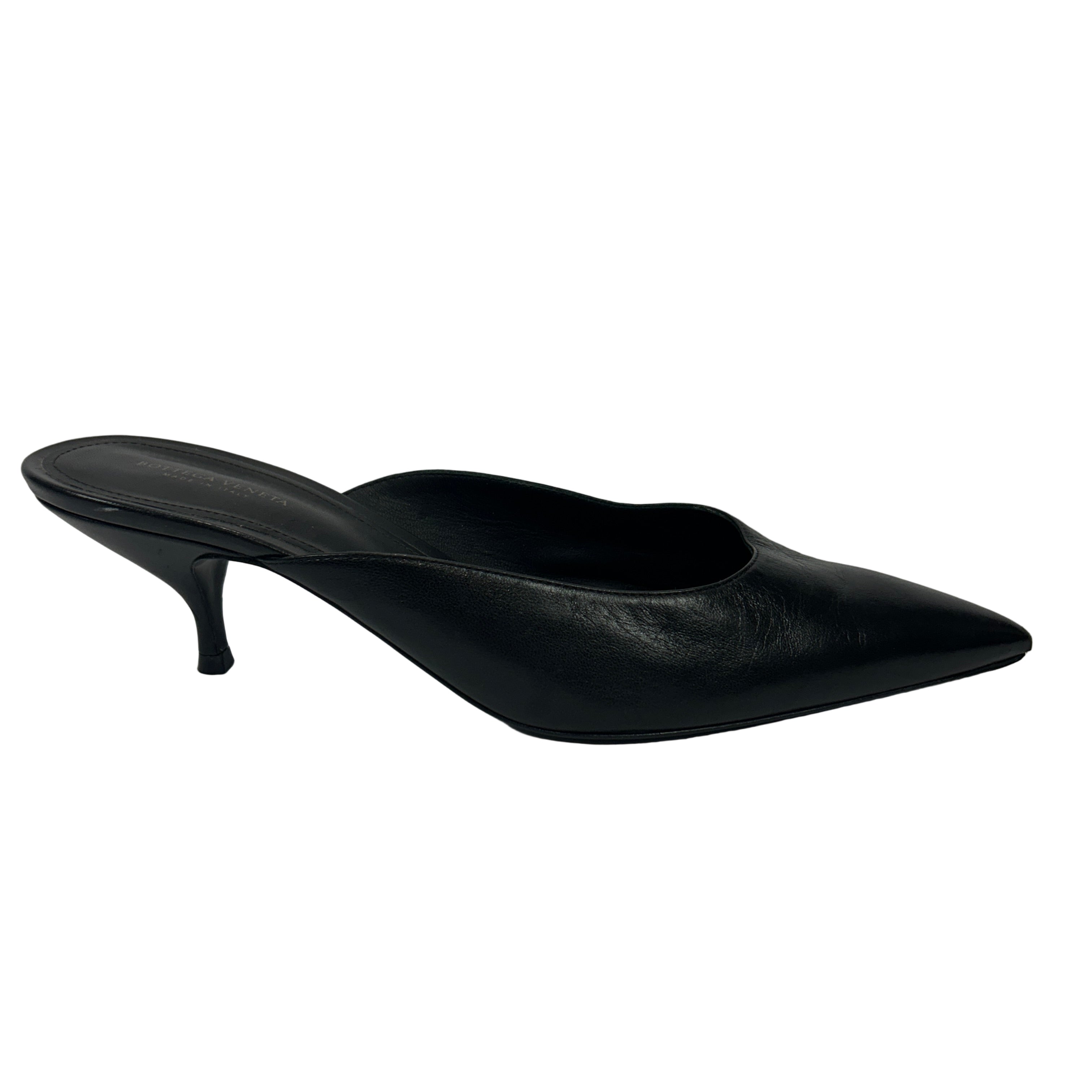 Bottega Veneta Black Kid Leather Kitten Heel Mules 39