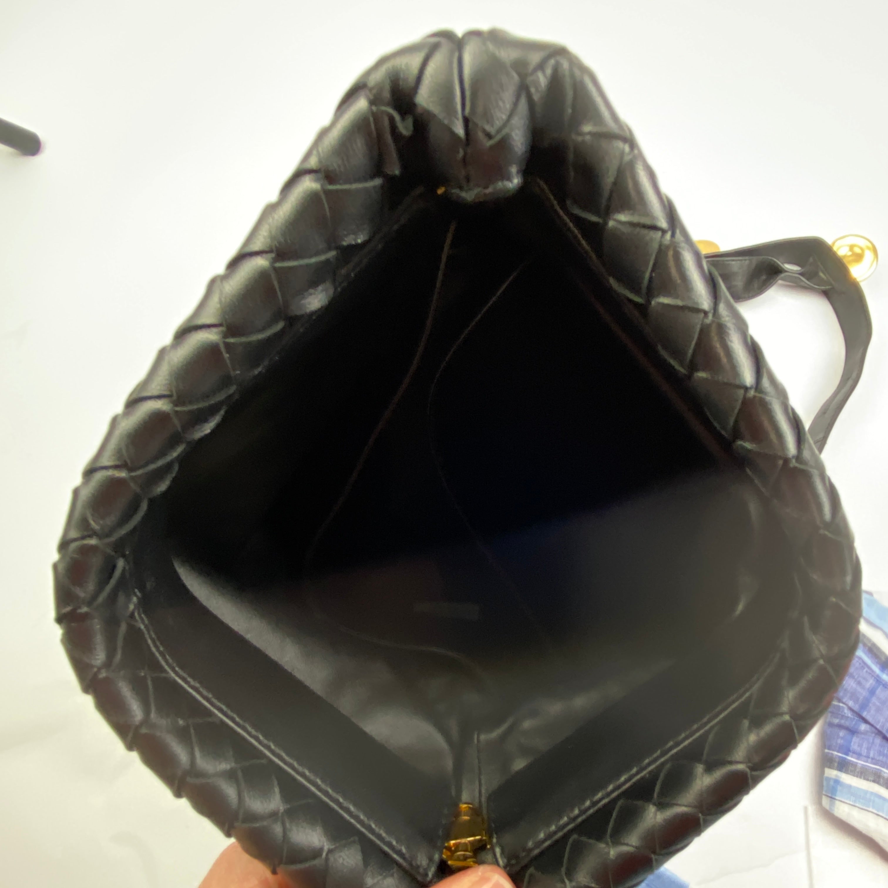 Bottega Veneta New £2285 Black Intrecciato The Fold Crossbody Bag