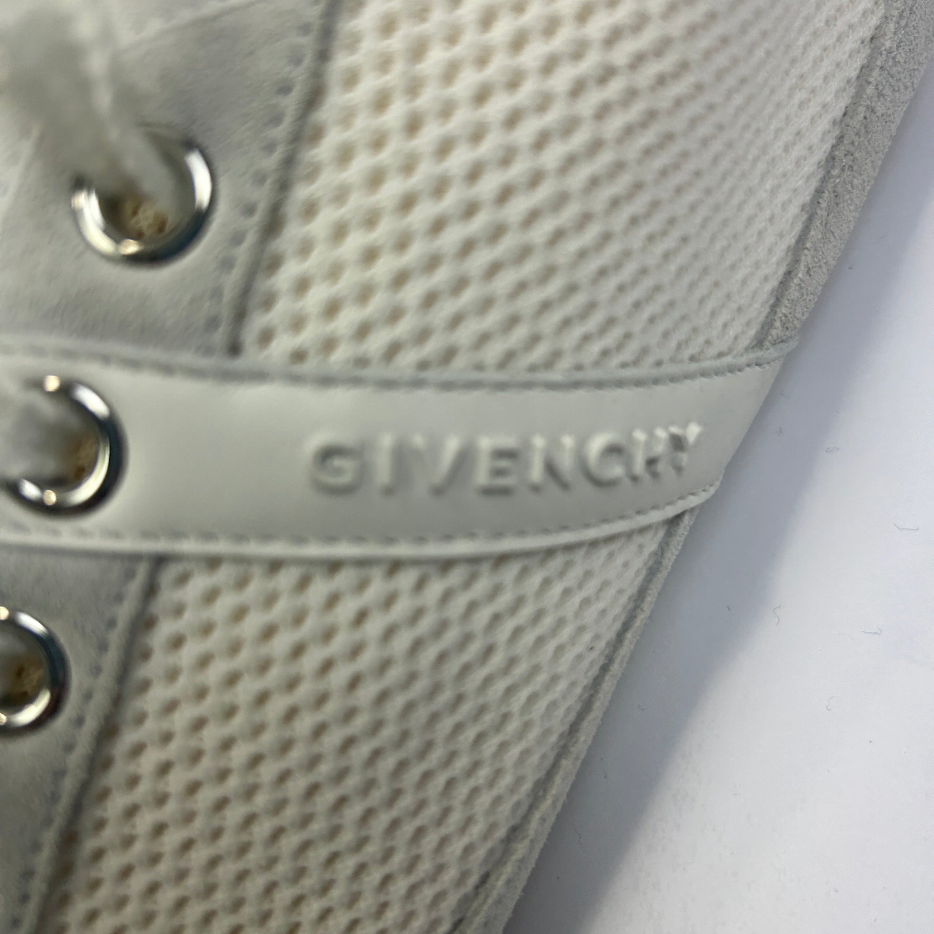 Givenchy New £490 Cream Slim Sneakers 41