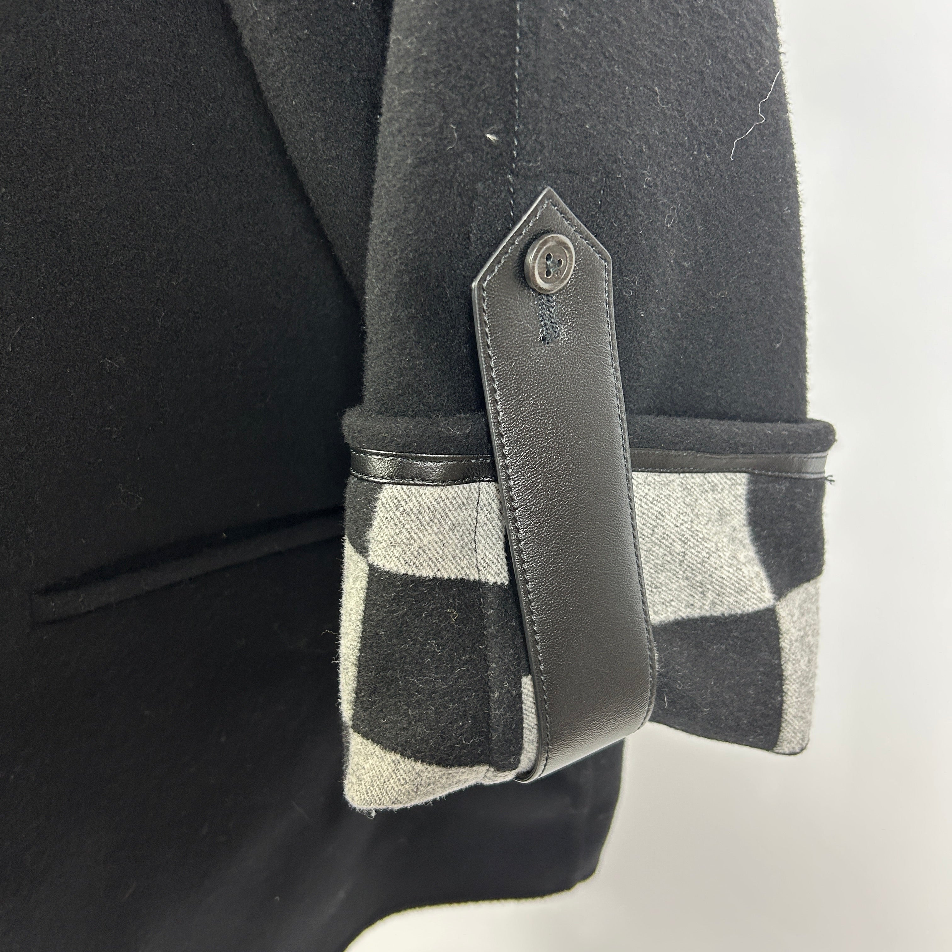 Louis Vuitton New £4250 Black & Daimer Print  Coat M/L/XL