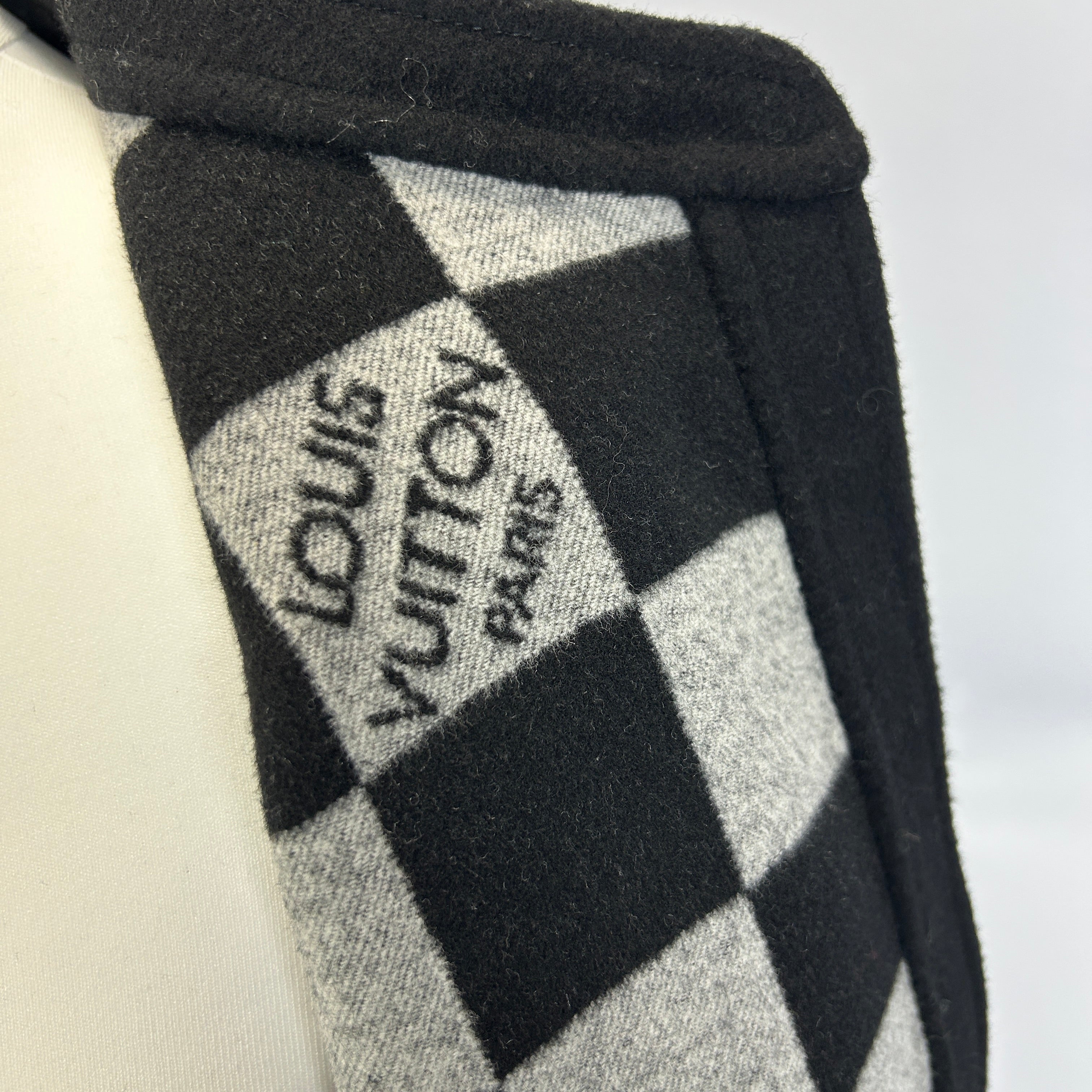 Louis Vuitton New £4250 Black & Daimer Print  Coat M/L/XL