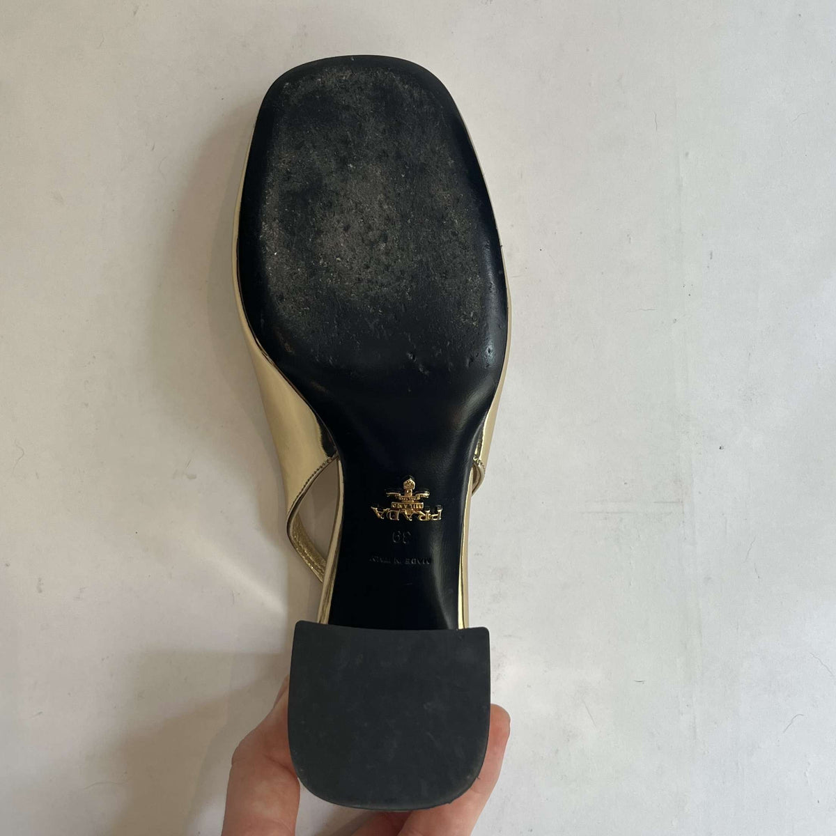 Prada £930 Gold Metallic Slingback Pump 39