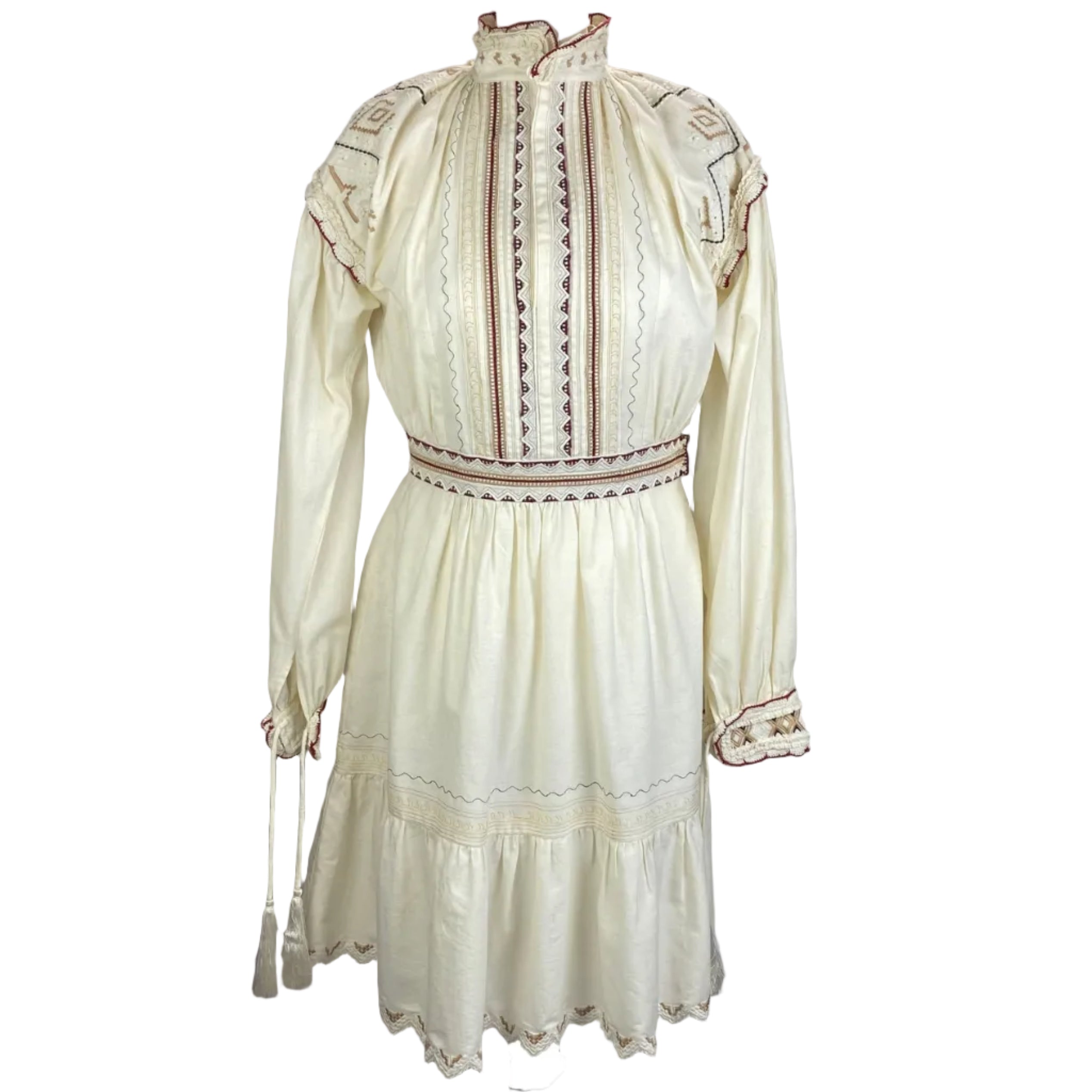 etro embroidered dress Karen Millen Organdie Applique Midi Dress main image 0