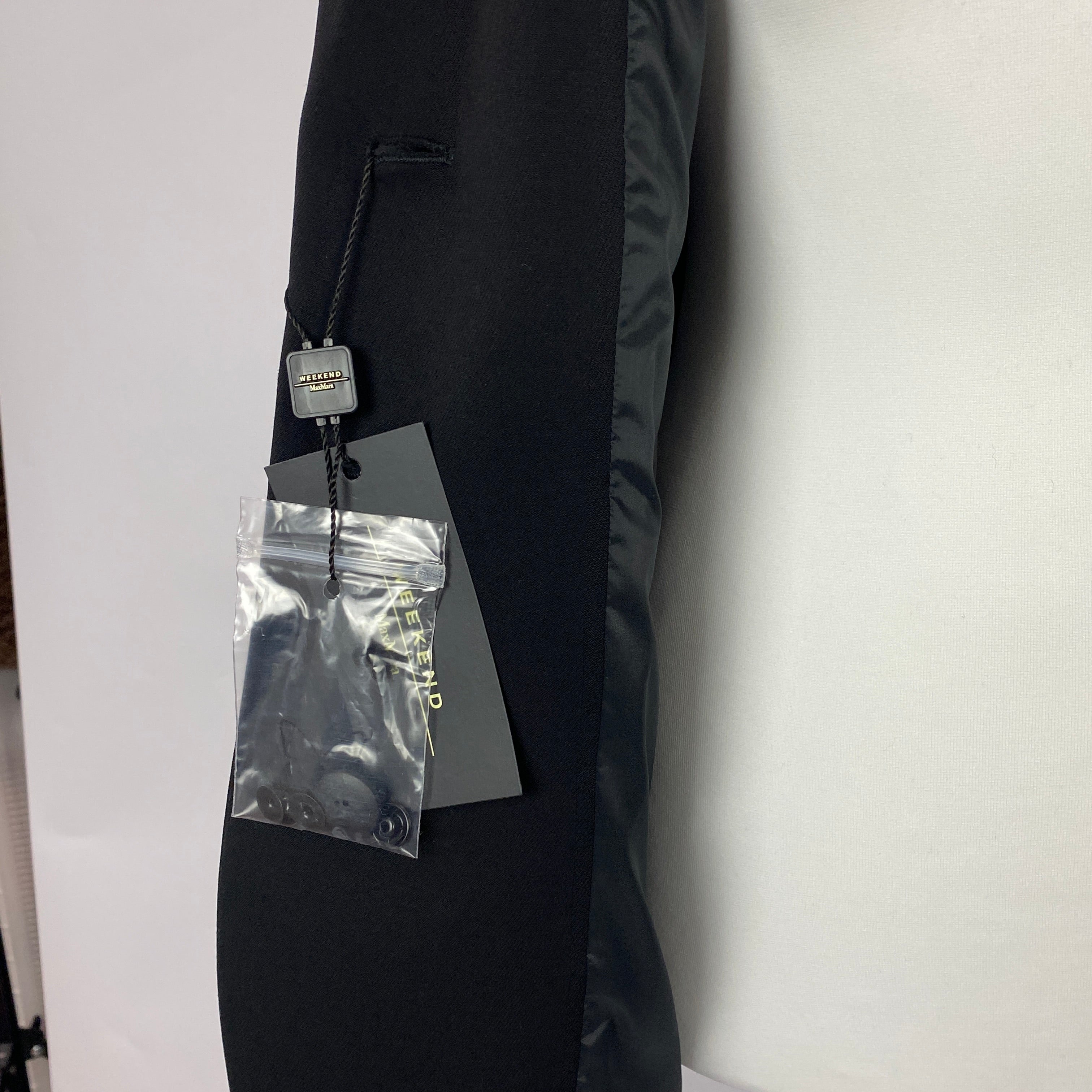 Weekend Max Mara New Black Blazer/BomberJacket M