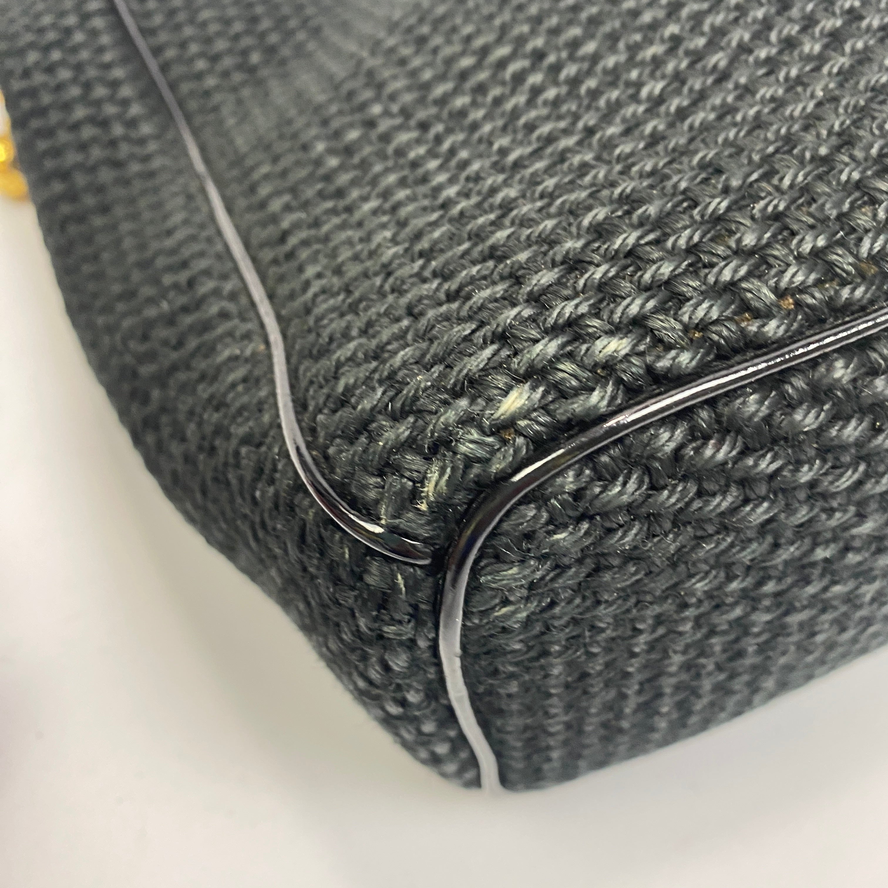 Bottega Veneta Vintage Black Woven Shoulderbag