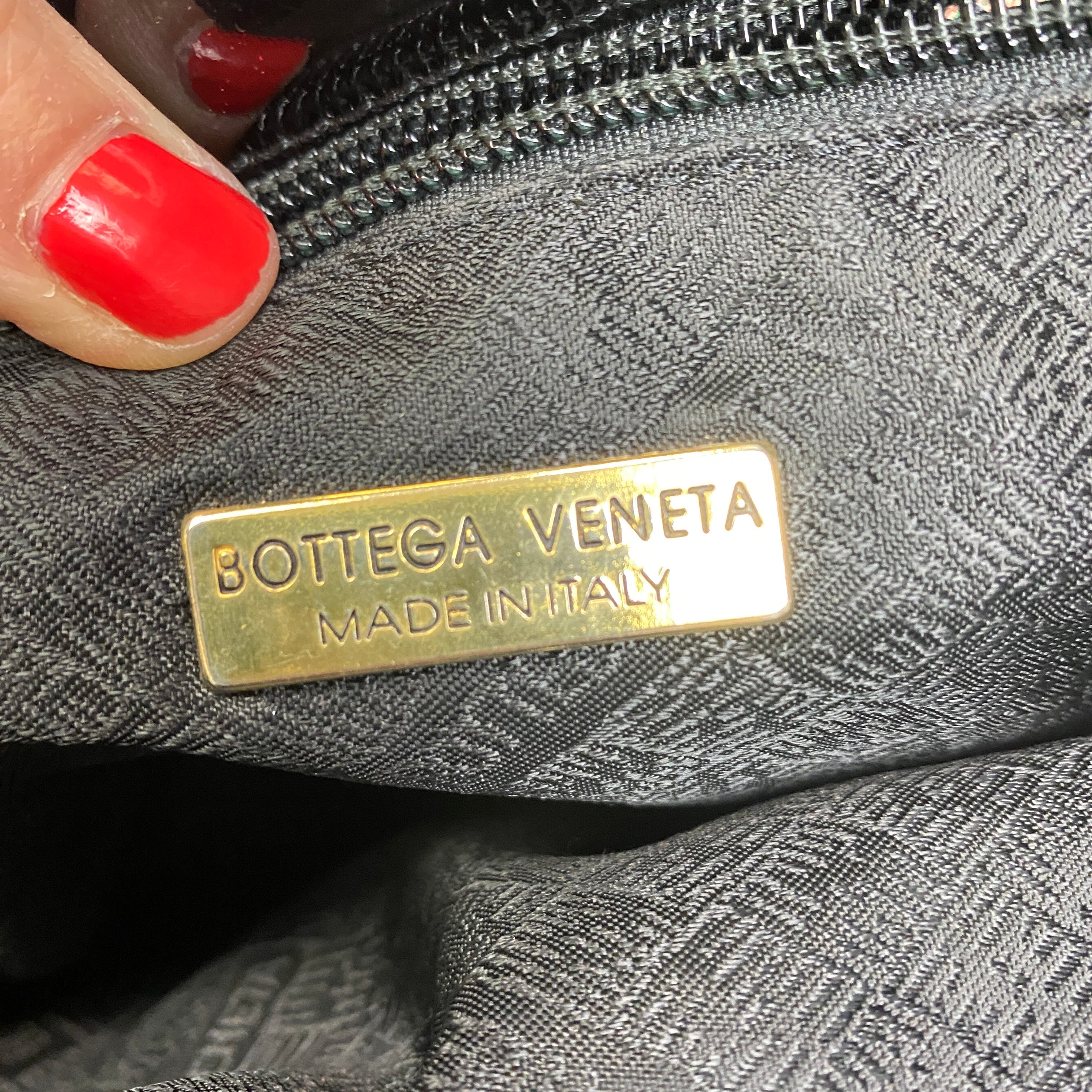 Bottega Veneta Vintage Black Woven Shoulderbag