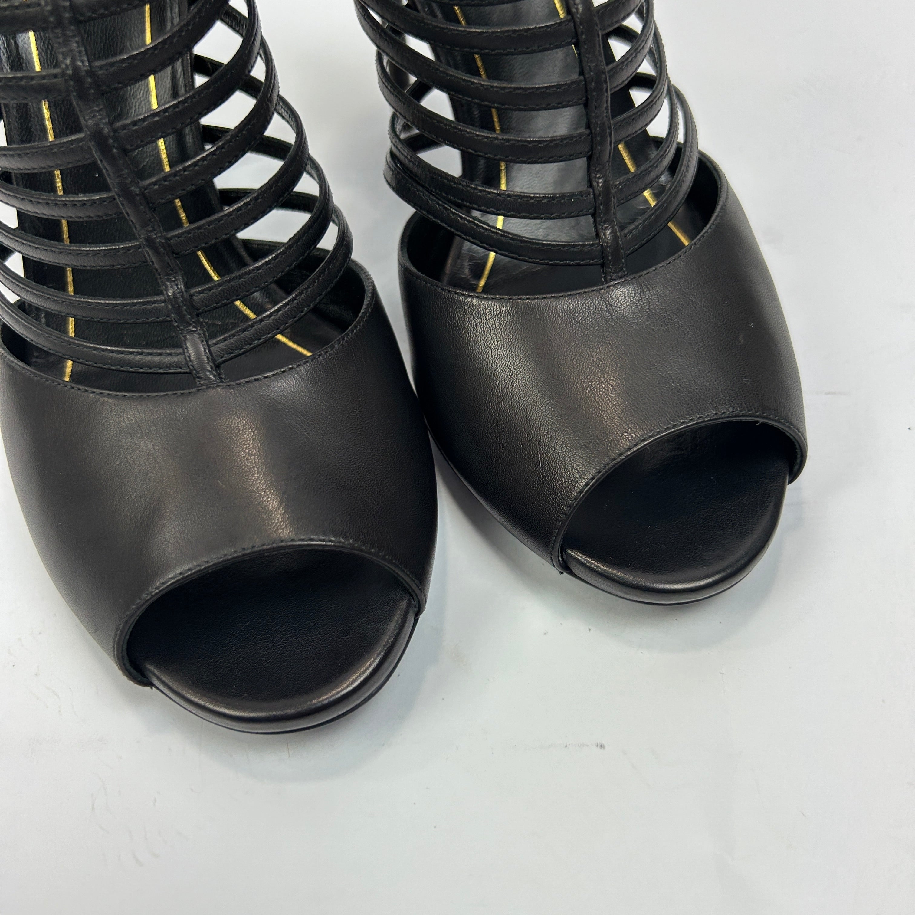 Gucci New Black Saddle Soft Gladiator Heels 40