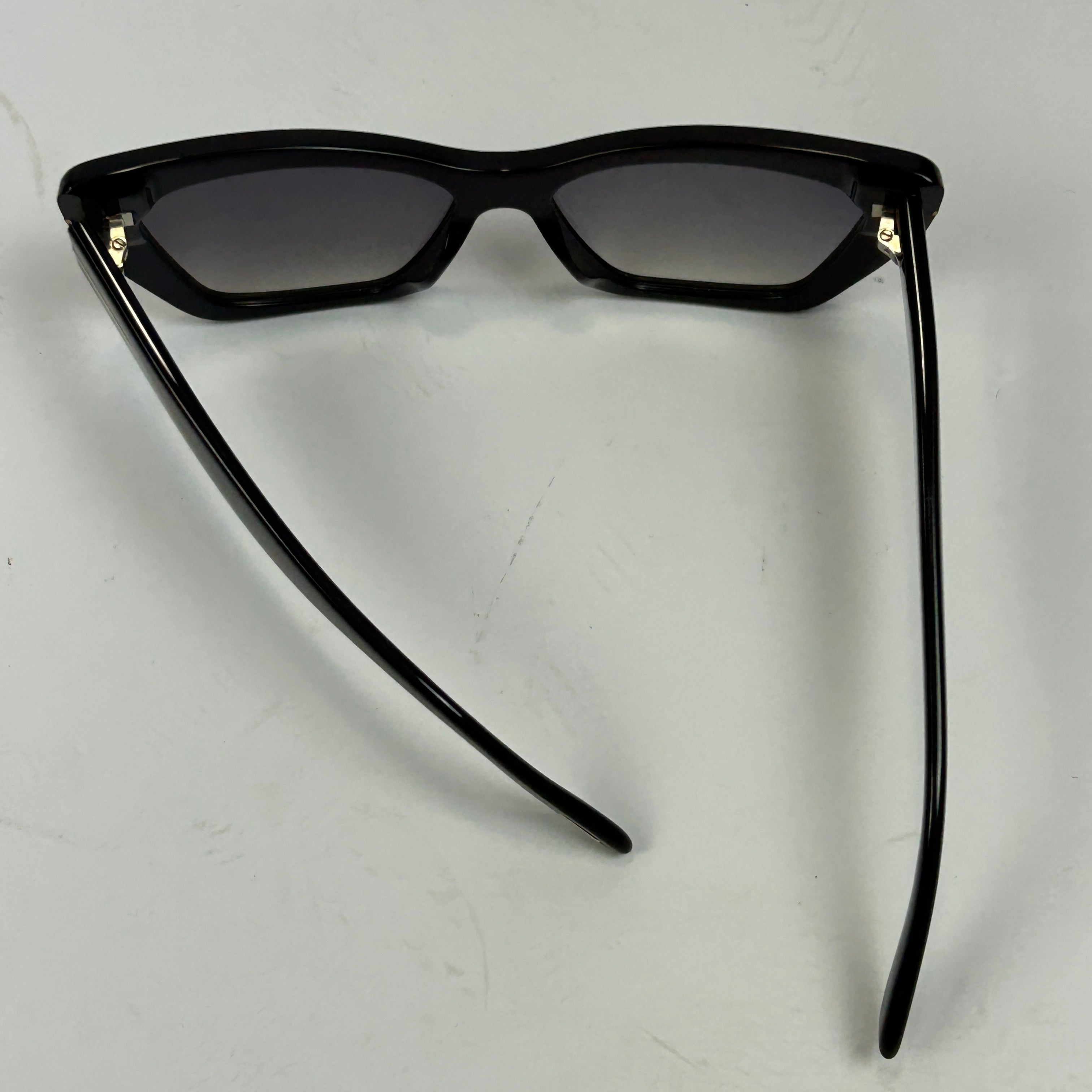 Tom Ford £320 Black Wyatt Cats Eye Sunglasses