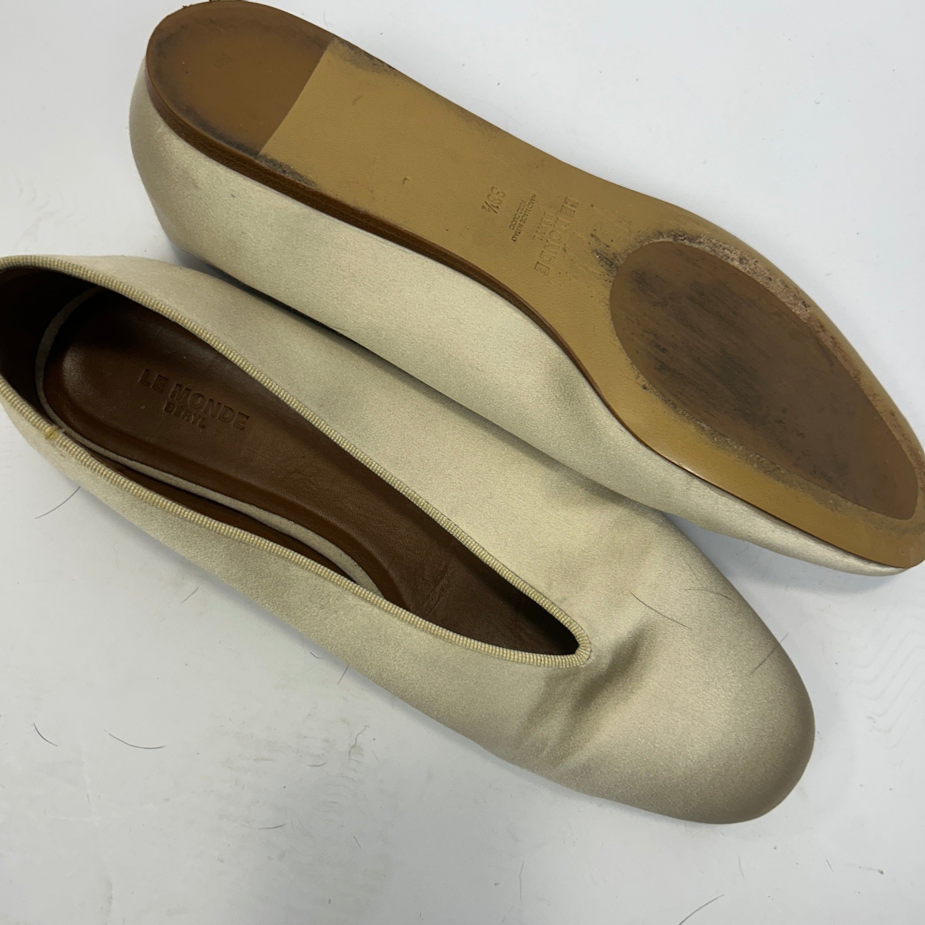 Le Monde Beryl £395 Oyster Luna Silk Ballet Flats 38.5