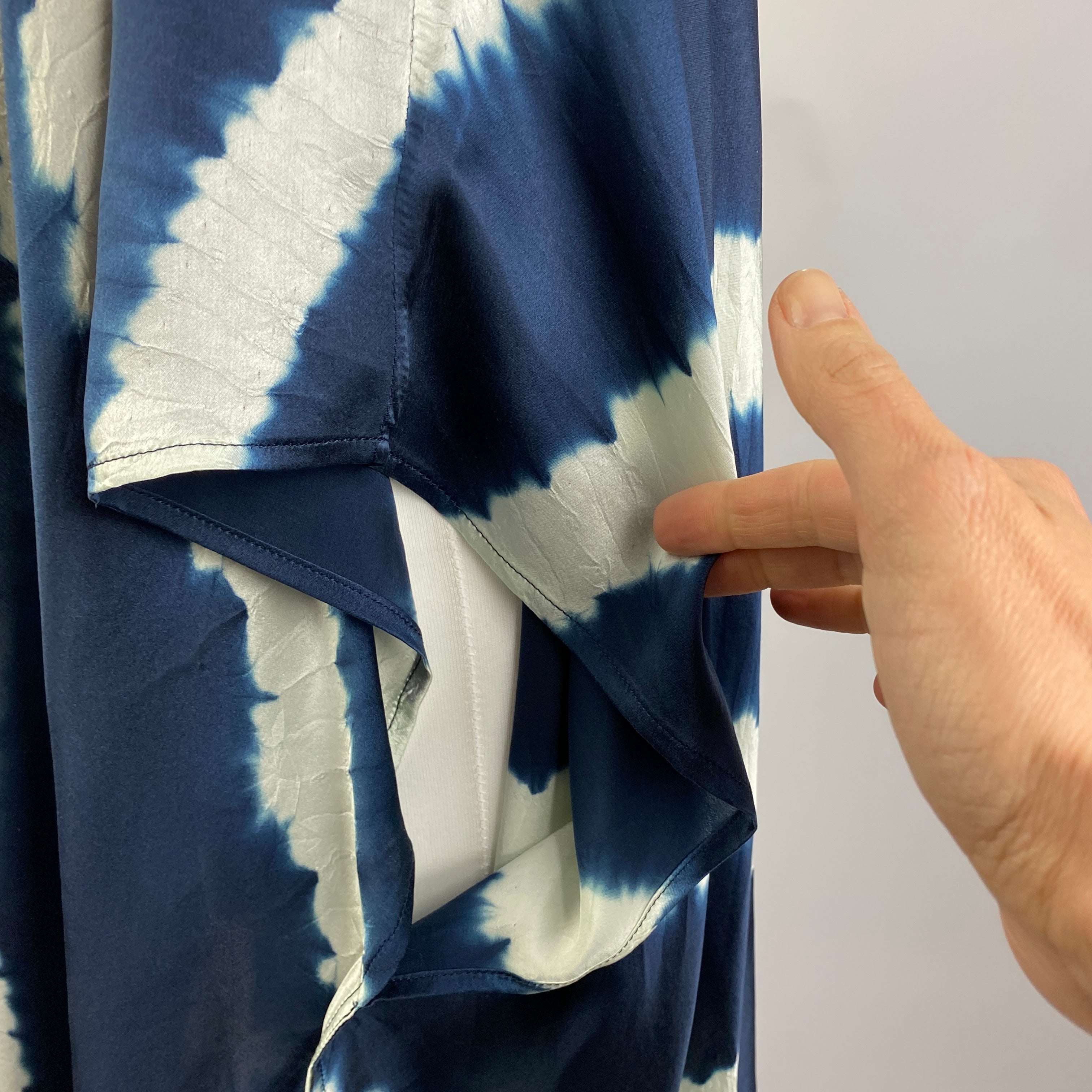 Eskander New £700 Navy & Cream Tie Dye Kimono Silk Coat O/S