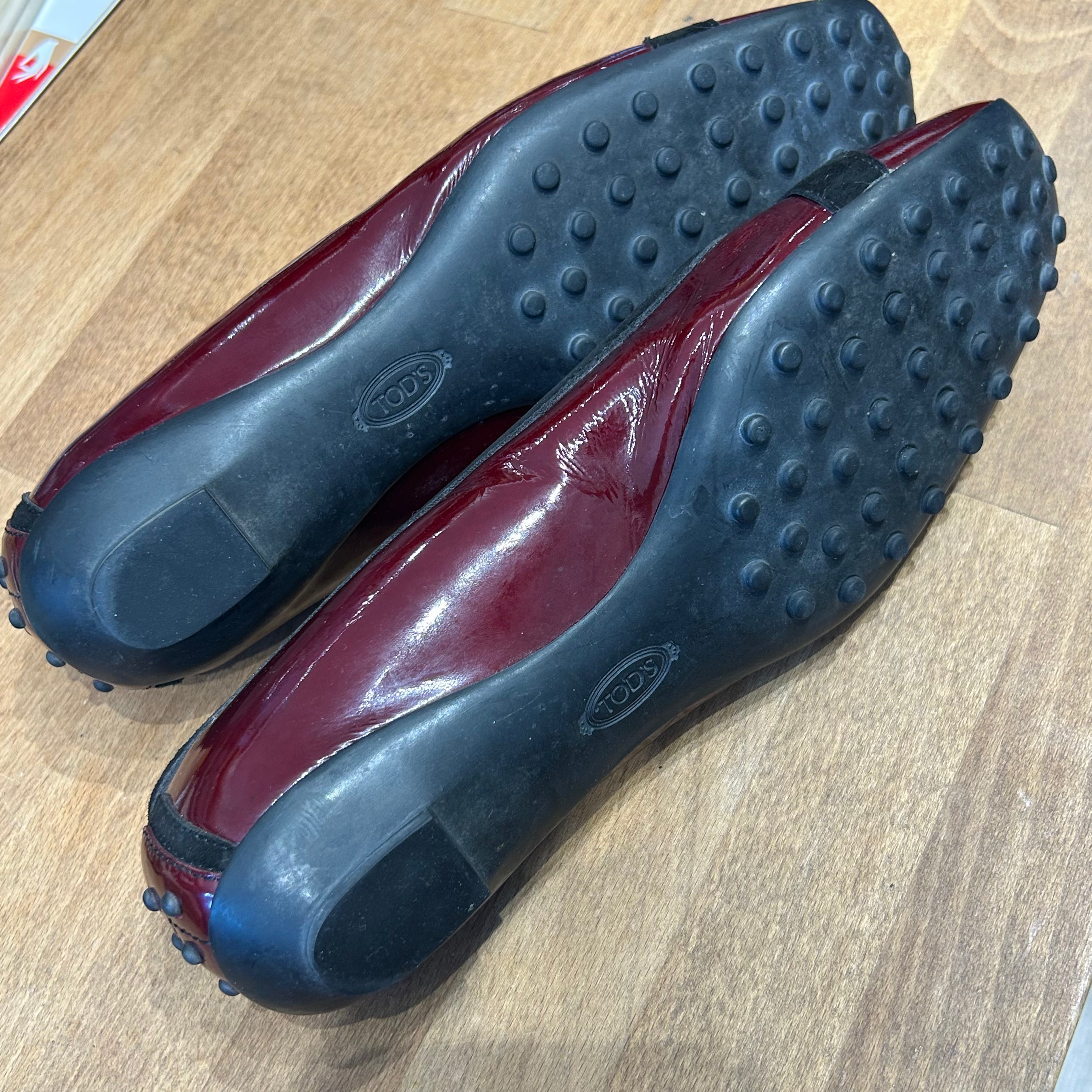 Tod's Burgundy Patent Snaffle Flat Pumps 38