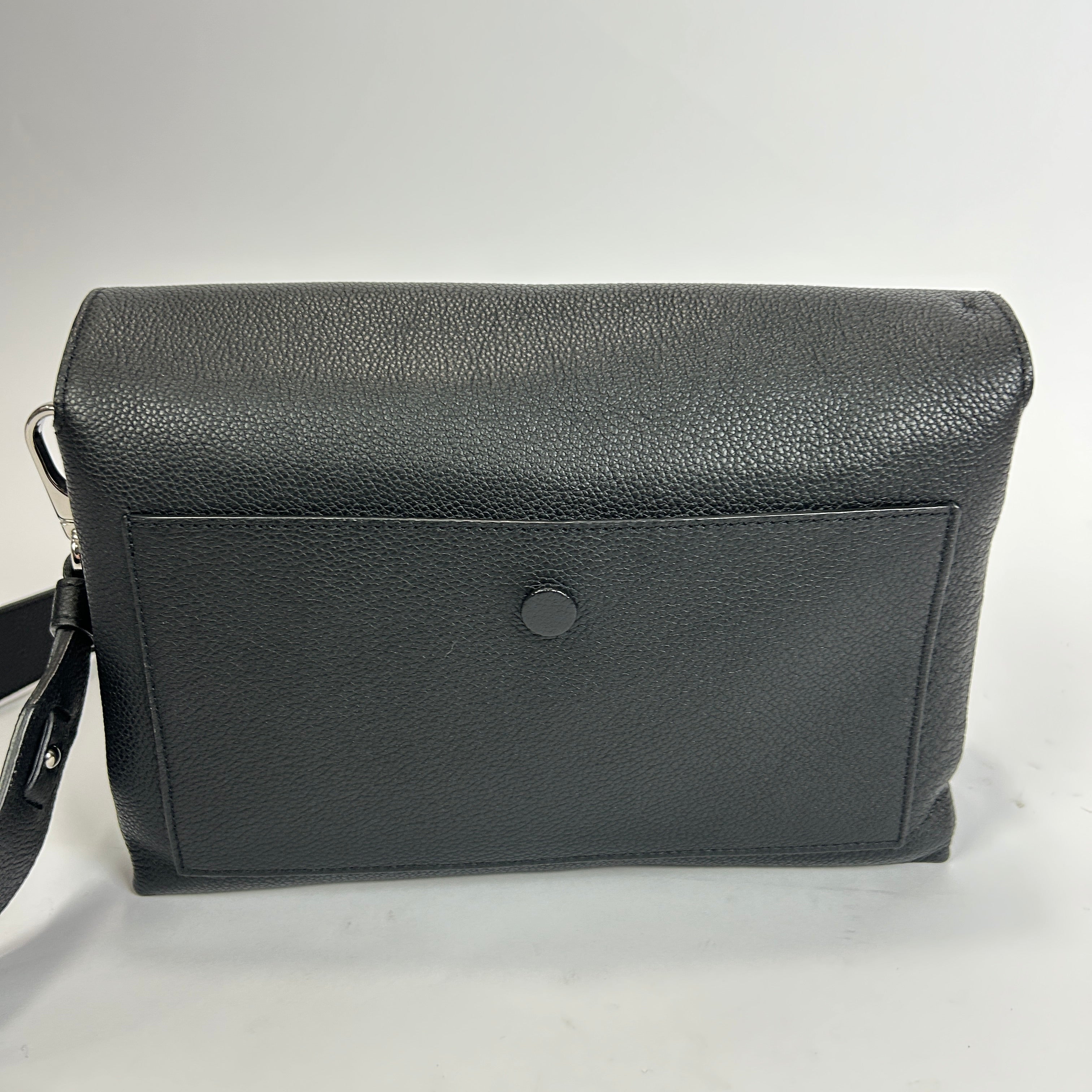 Tods New £1152 Black Pebbled Calfskin Crossbody Bag