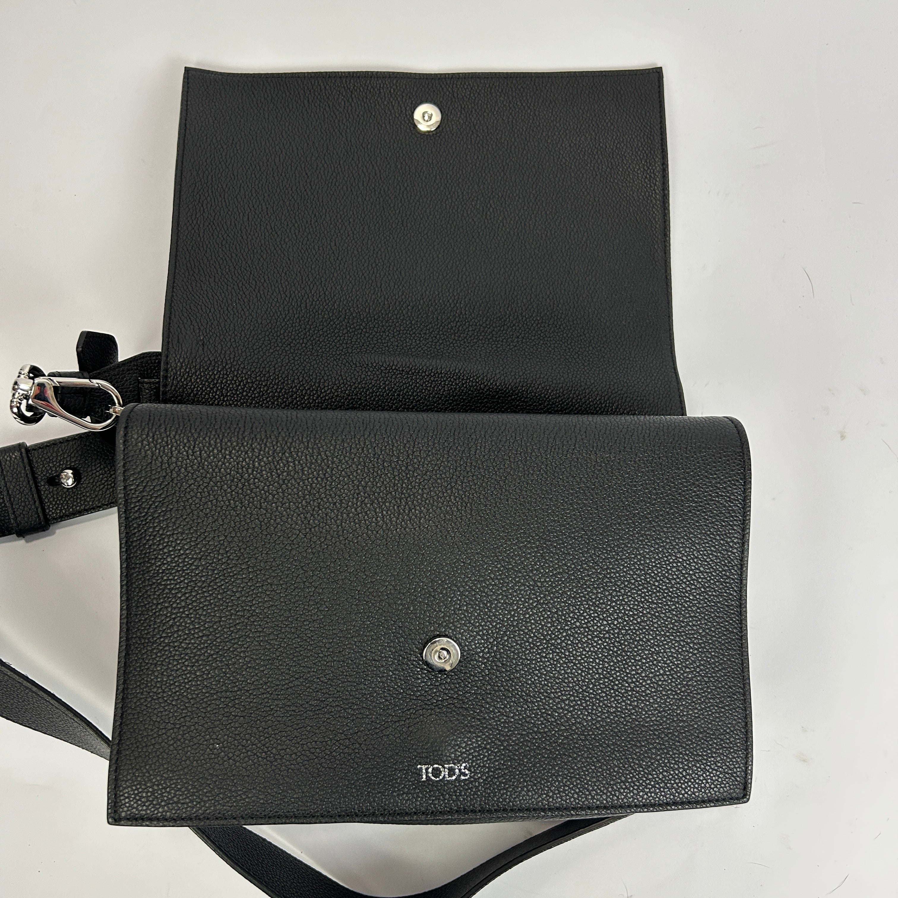 Tods New £1152 Black Pebbled Calfskin Crossbody Bag