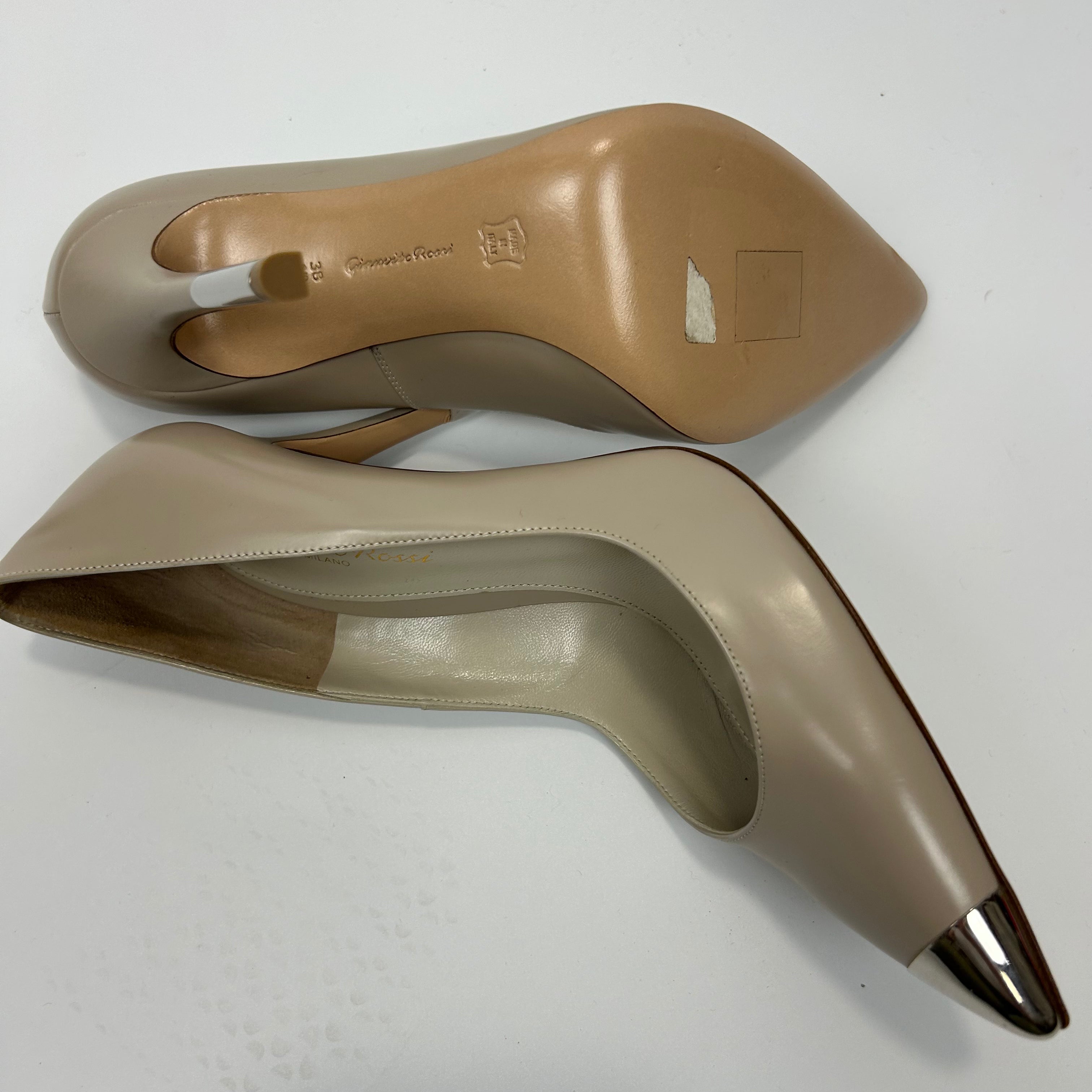 Gianvito Rossi New £730 Greige Leather Silver Toecap Heels 38.5