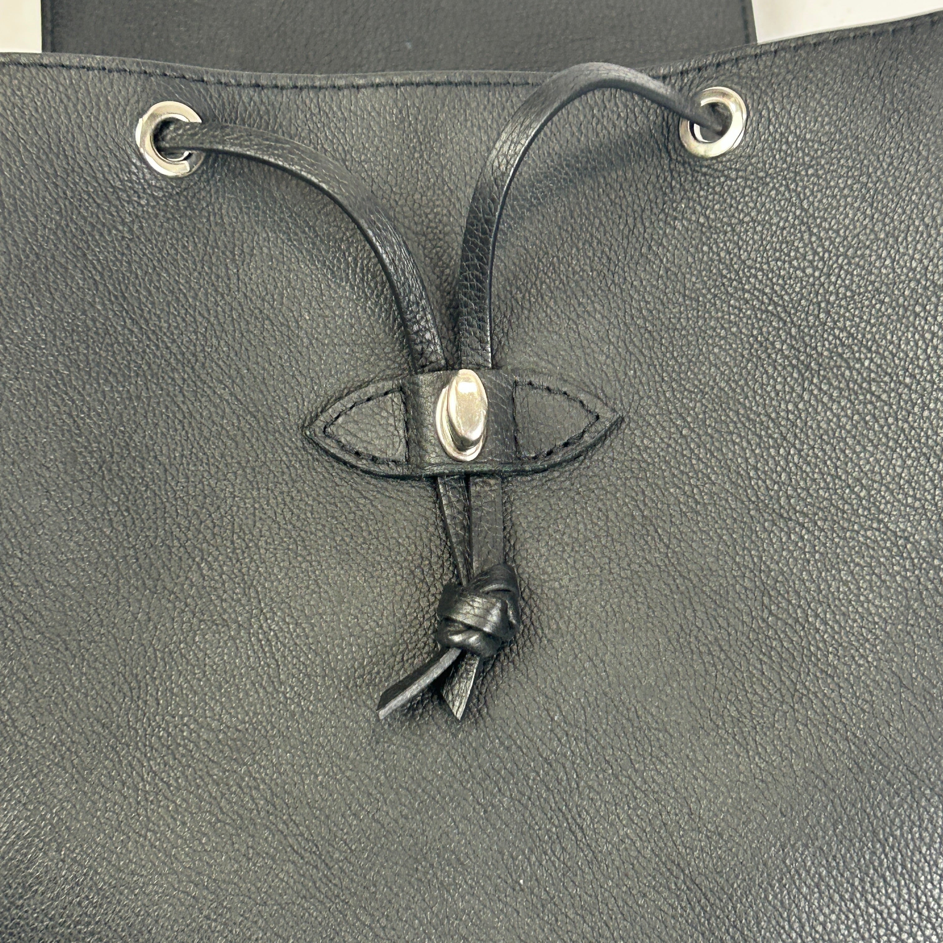 Louis Vuitton £2050 Black Calfskin Lockme Backpack