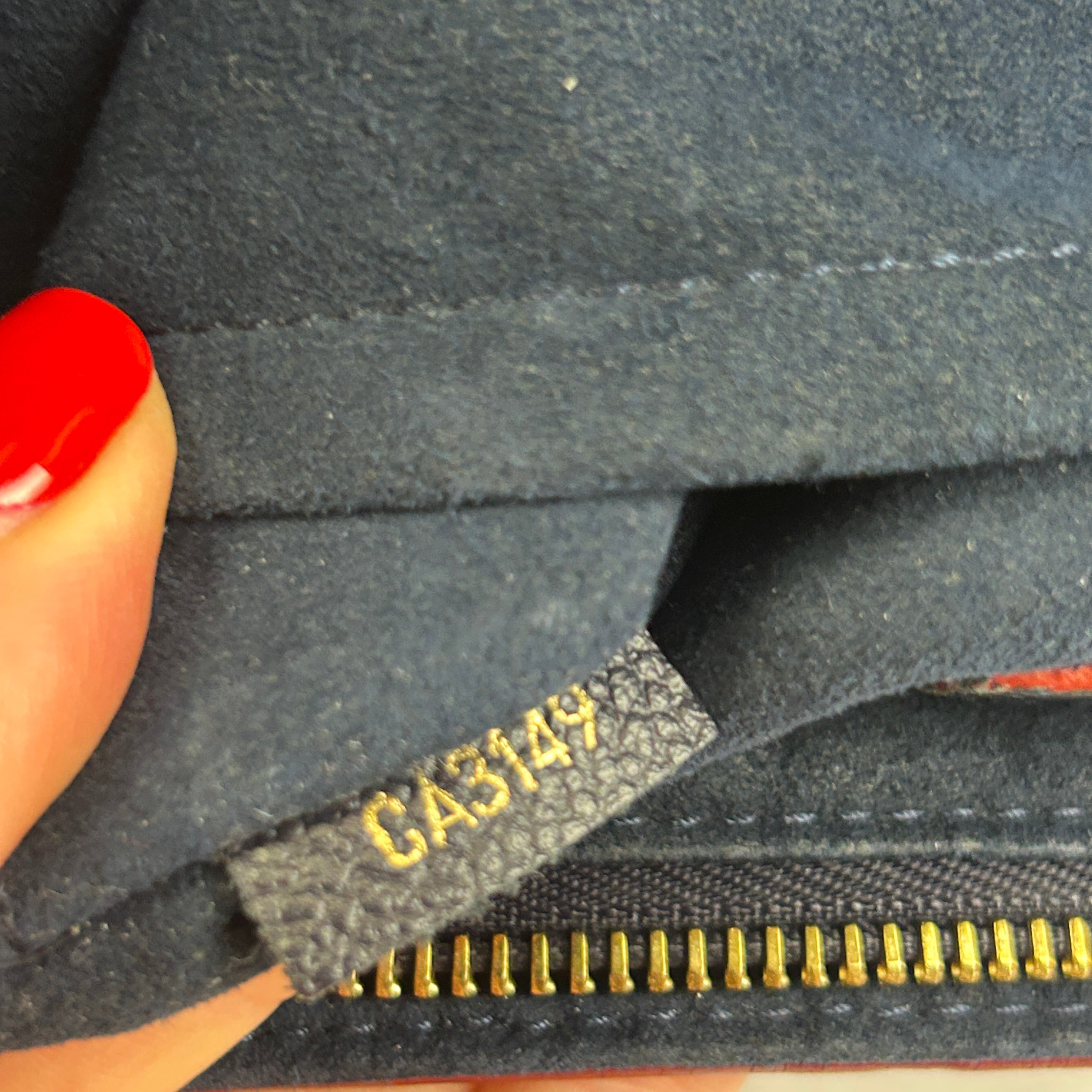 Louis Vuitton £2070 Marine Embossed Leather MM Surene Tote Bag