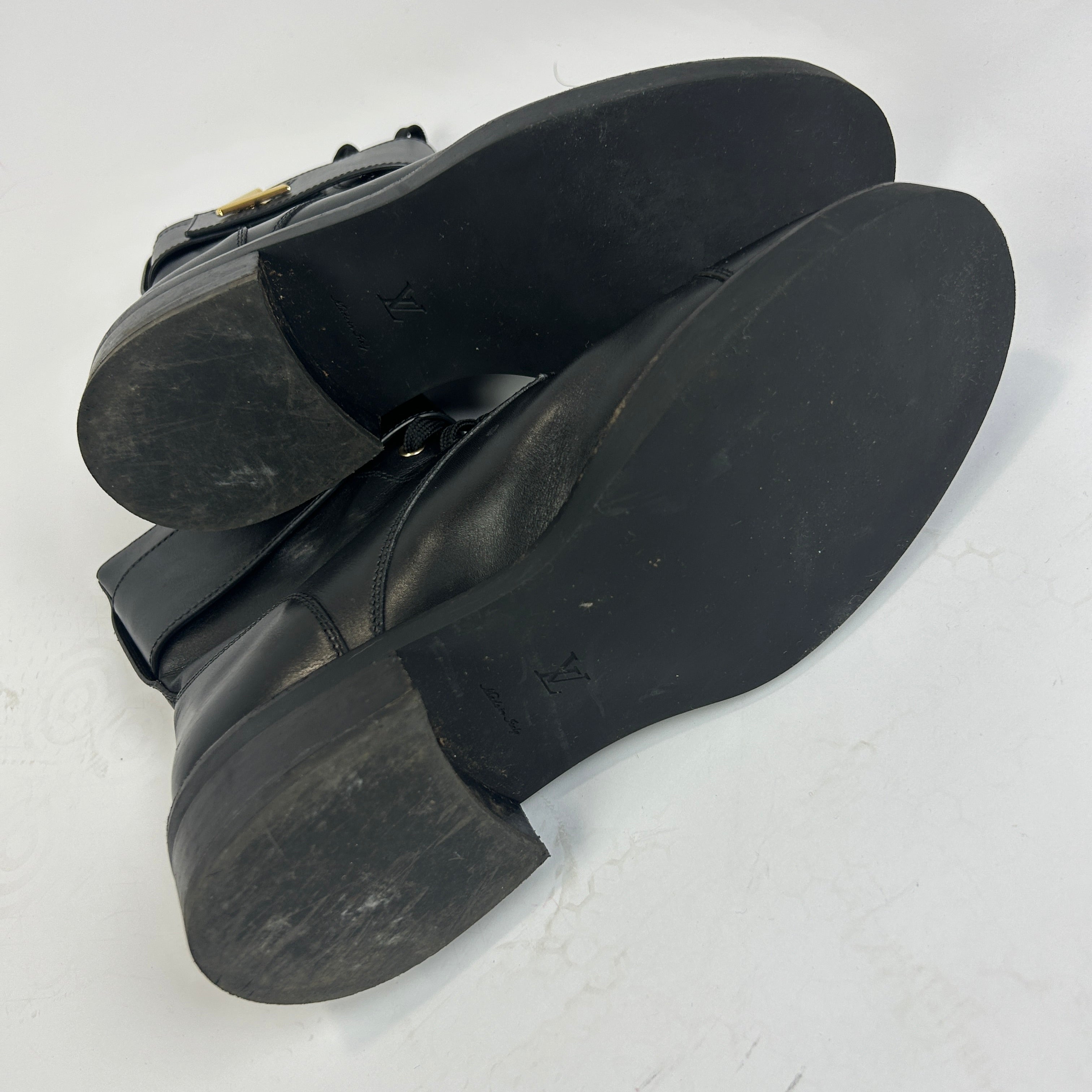 Louis Vuitton £1030 Black Wonderland Ranger Combat Boots 40