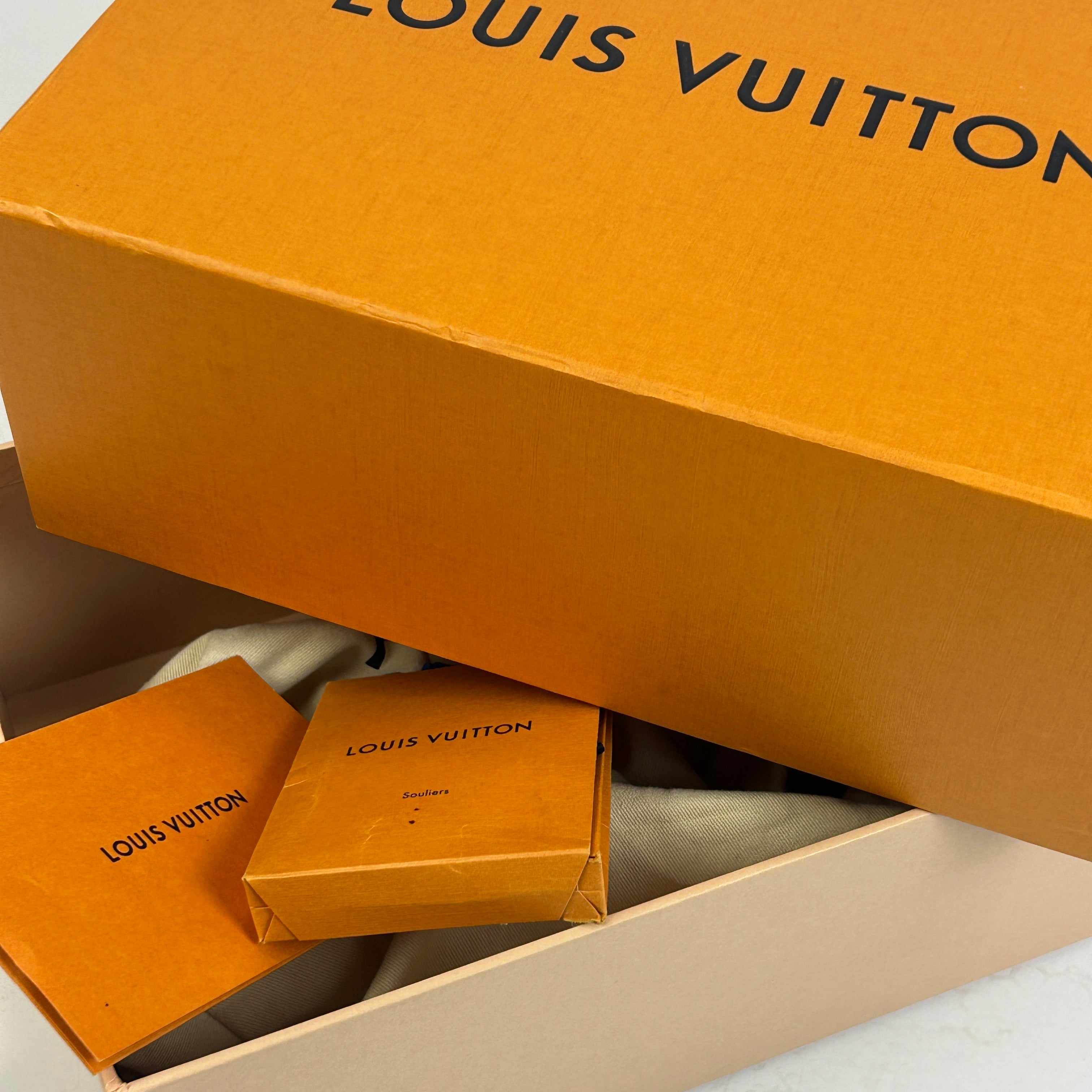 Louis Vuitton £1030 Black Wonderland Ranger Combat Boots 40