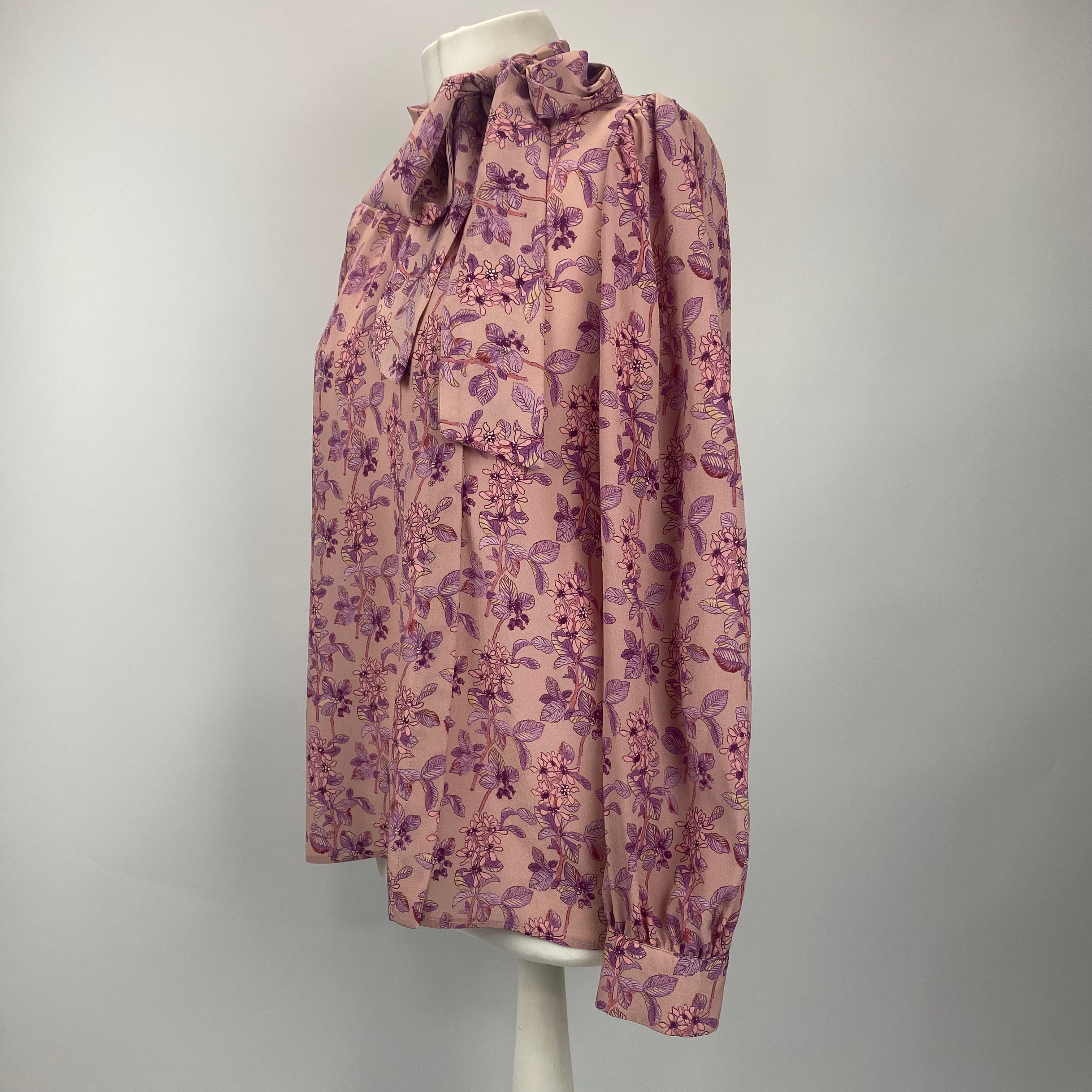 Weekend Max Max Mara Dusty Pink & Lilac Floral Silk Pussybow Blouse M