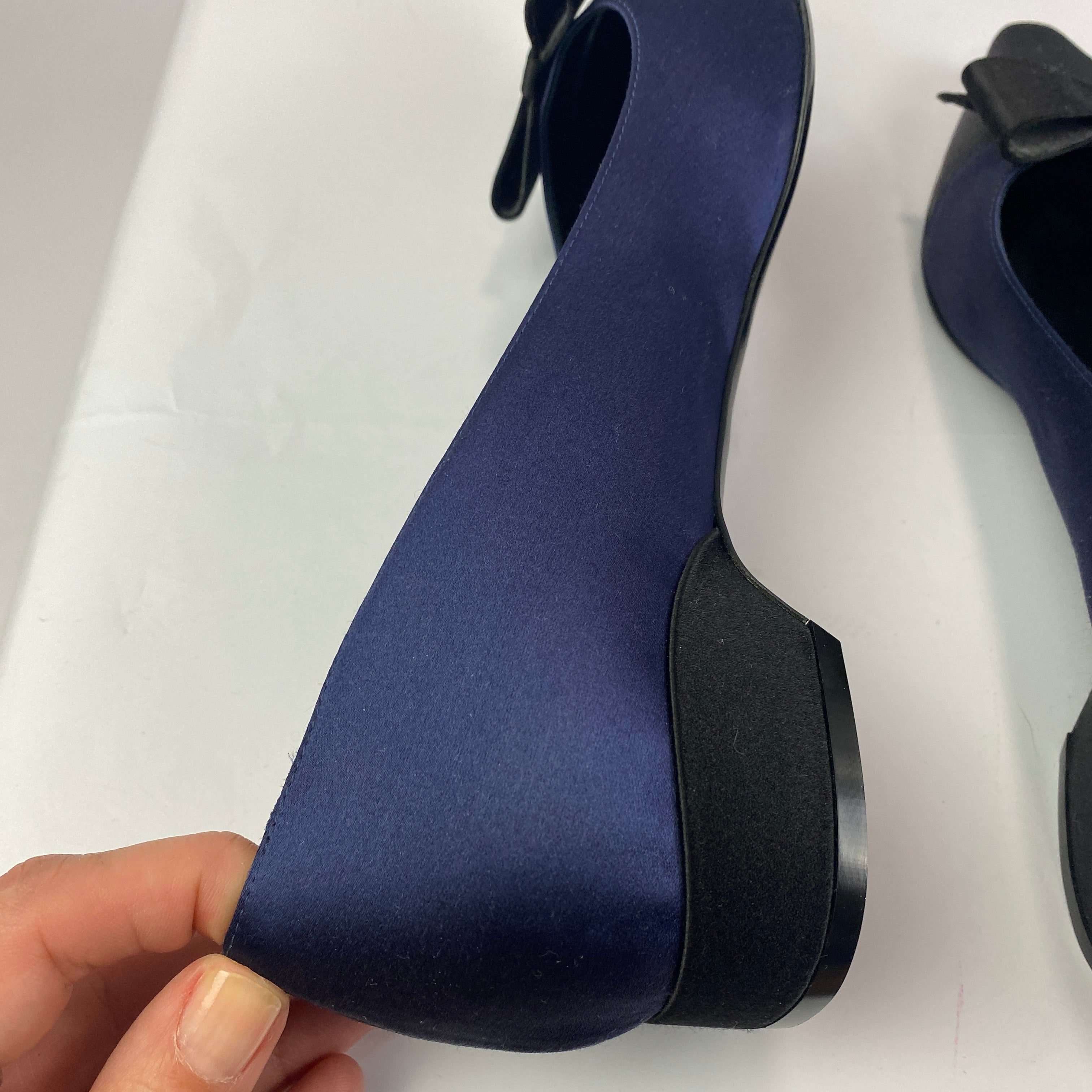Fabrizio Viti New £440 Navy & Black Silk Bow Pumps 41