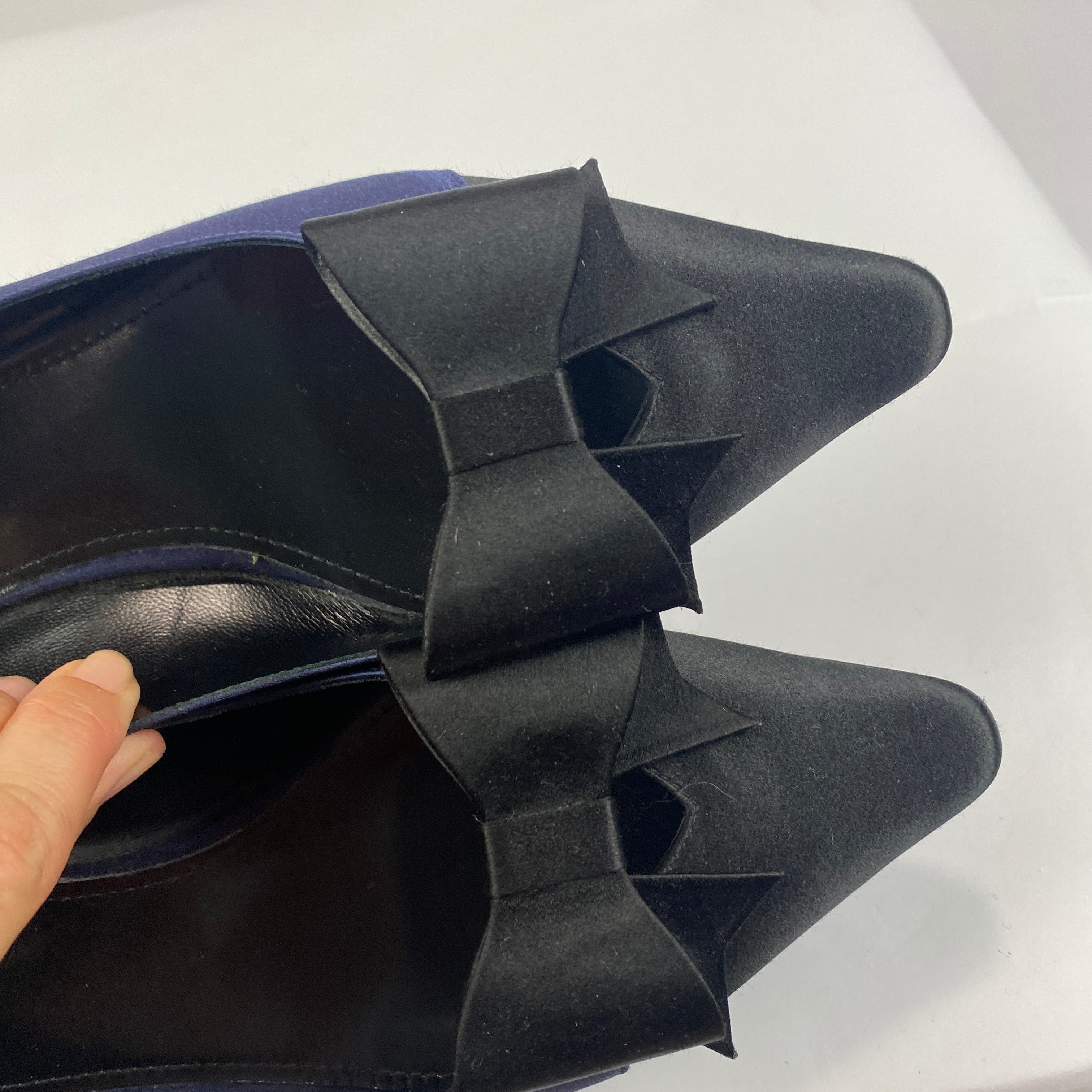 Fabrizio Viti New £440 Navy & Black Silk Bow Pumps 41