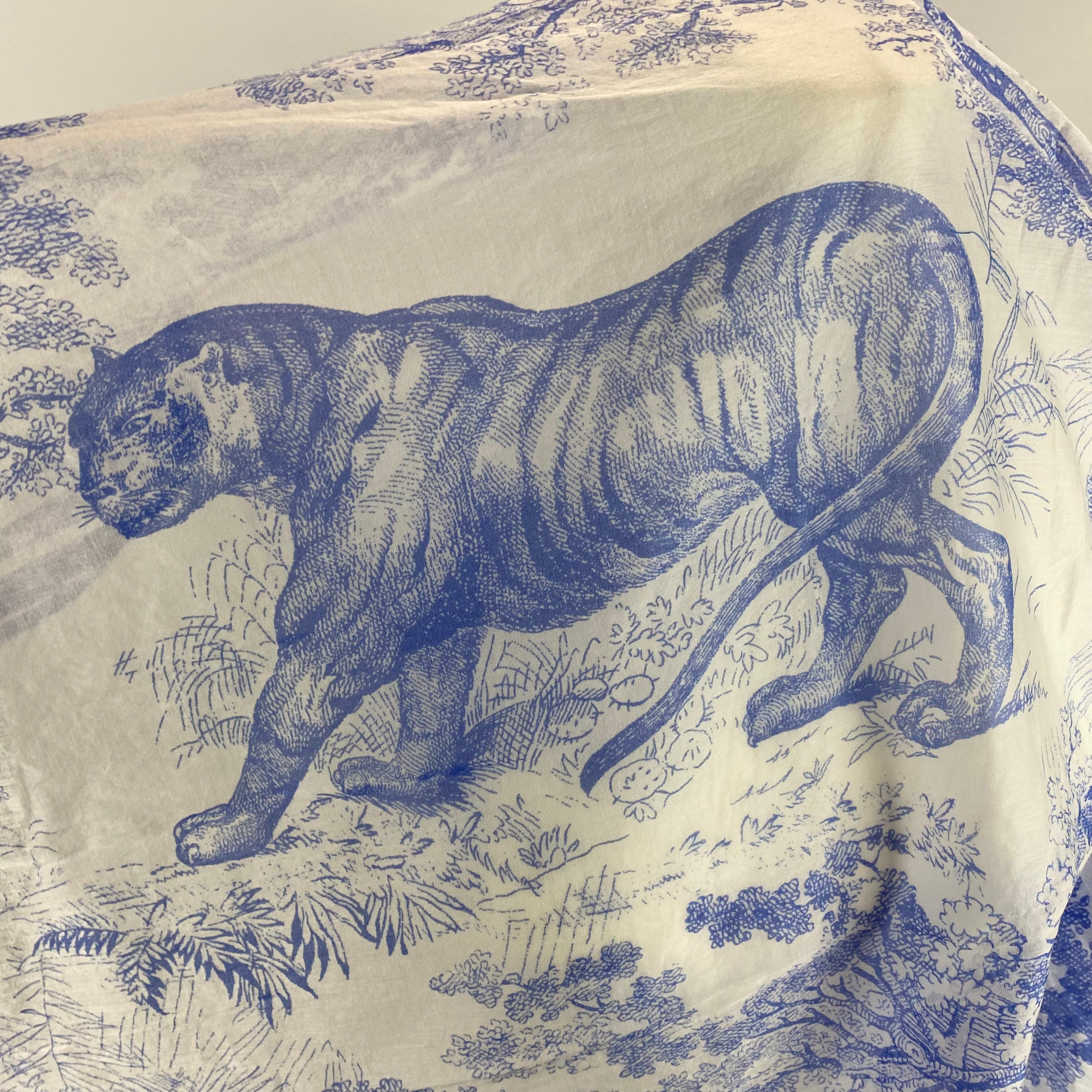 Christian Dior £445 Blue & White Cotton Toile De Jouy Sauvage Shawl Scarf