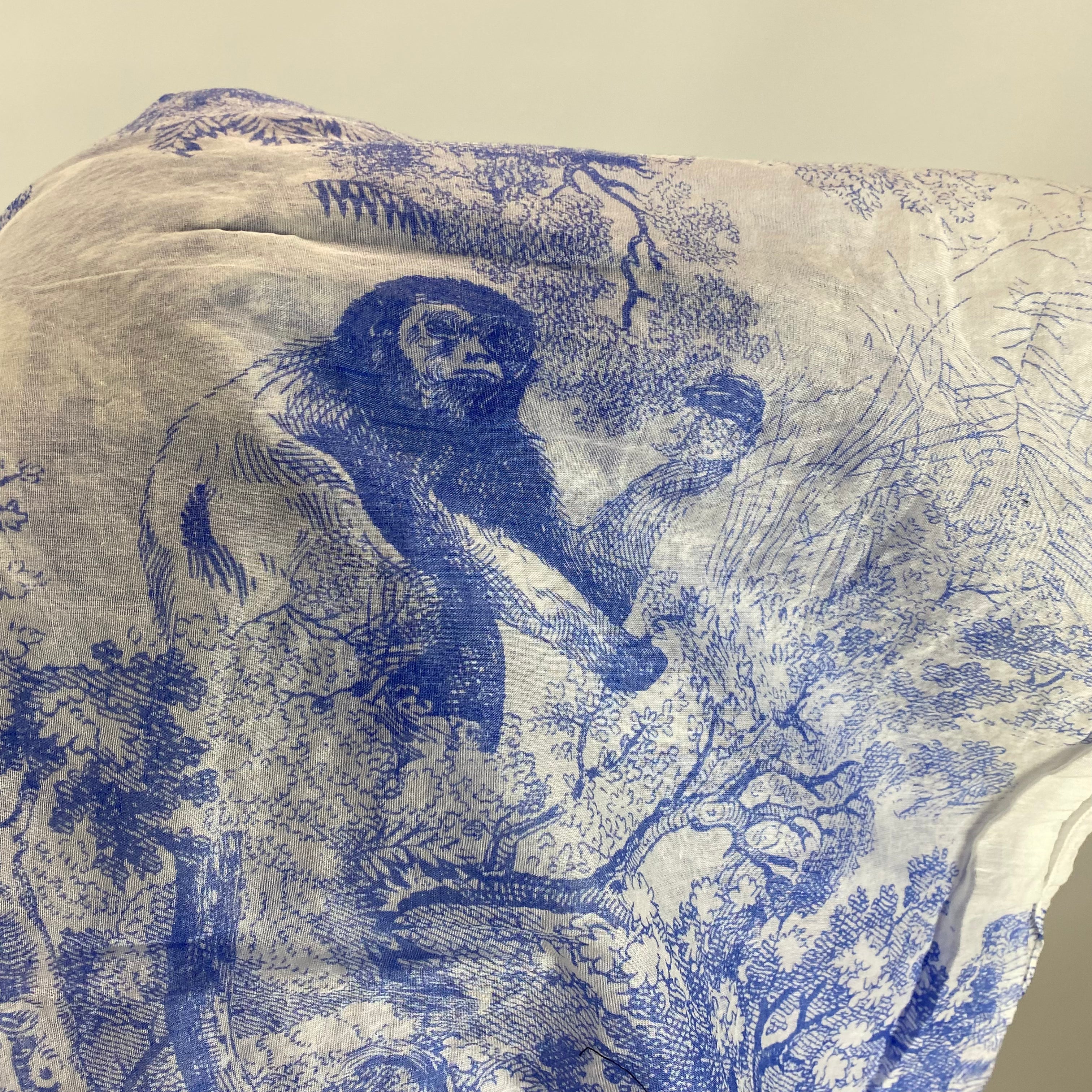 Christian Dior £445 Blue & White Cotton Toile De Jouy Sauvage Shawl Scarf