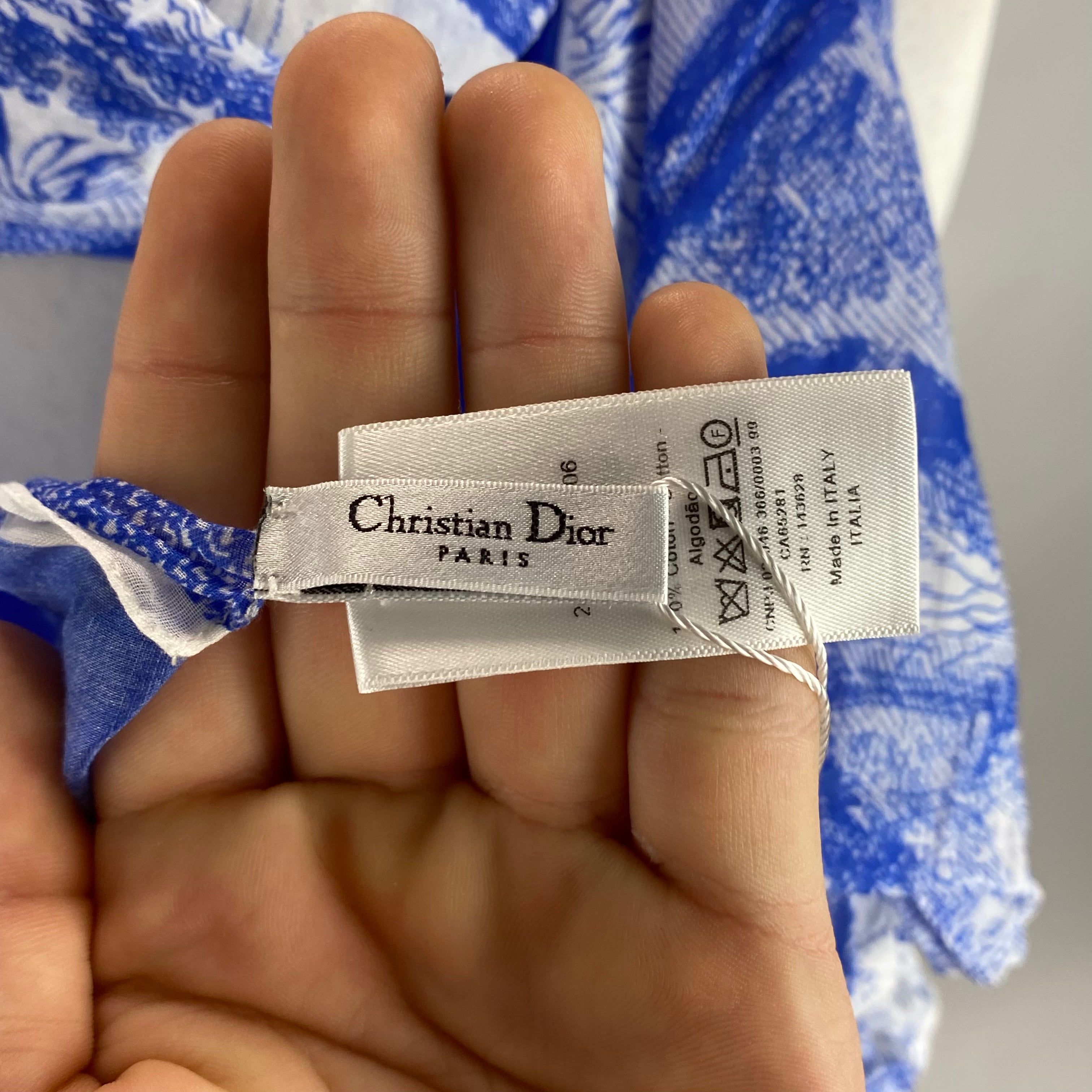 Christian Dior £445 Blue & White Cotton Toile De Jouy Sauvage Shawl Scarf