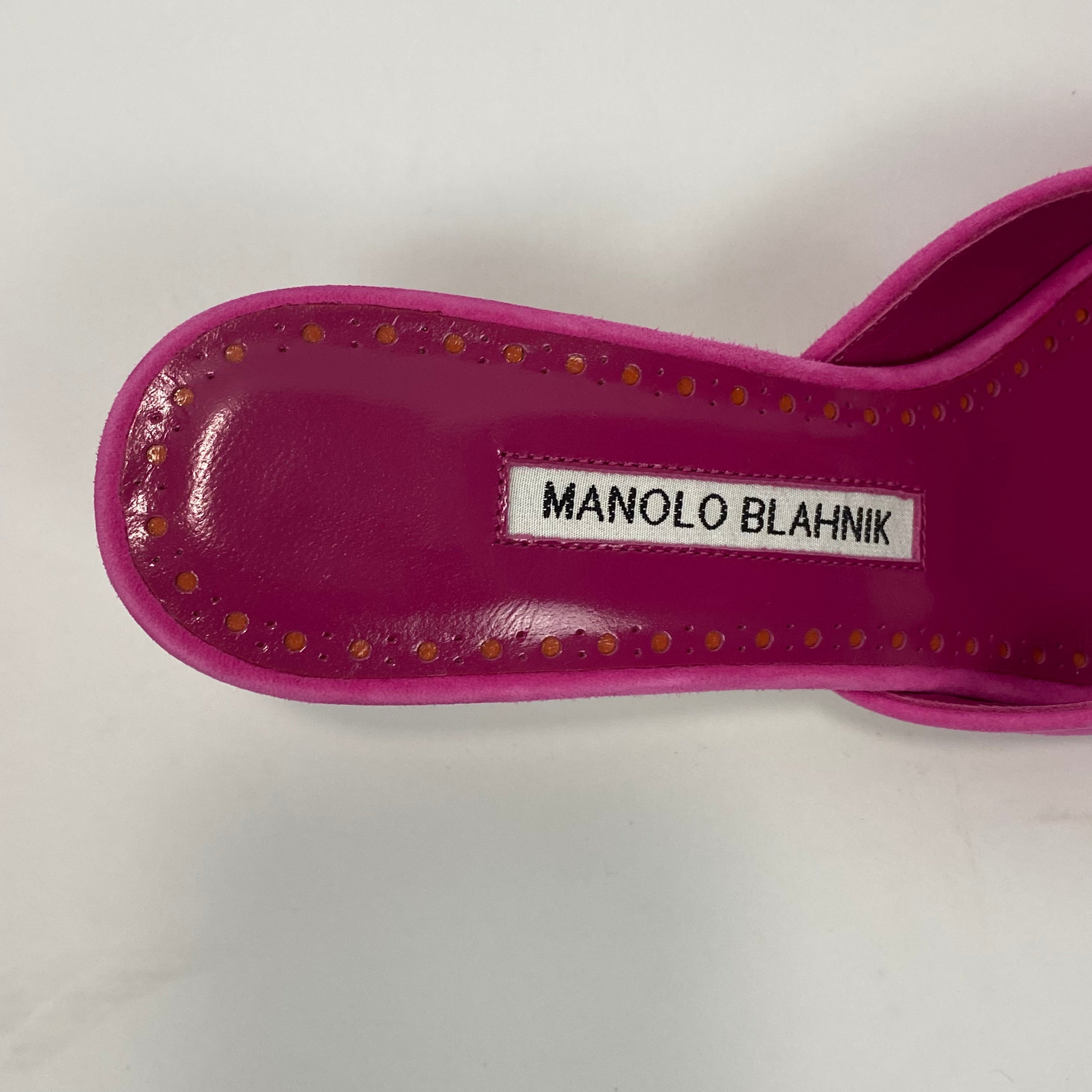 Manolo Blahnik New £695 Pink Suede Maysale Kitten Heels 35