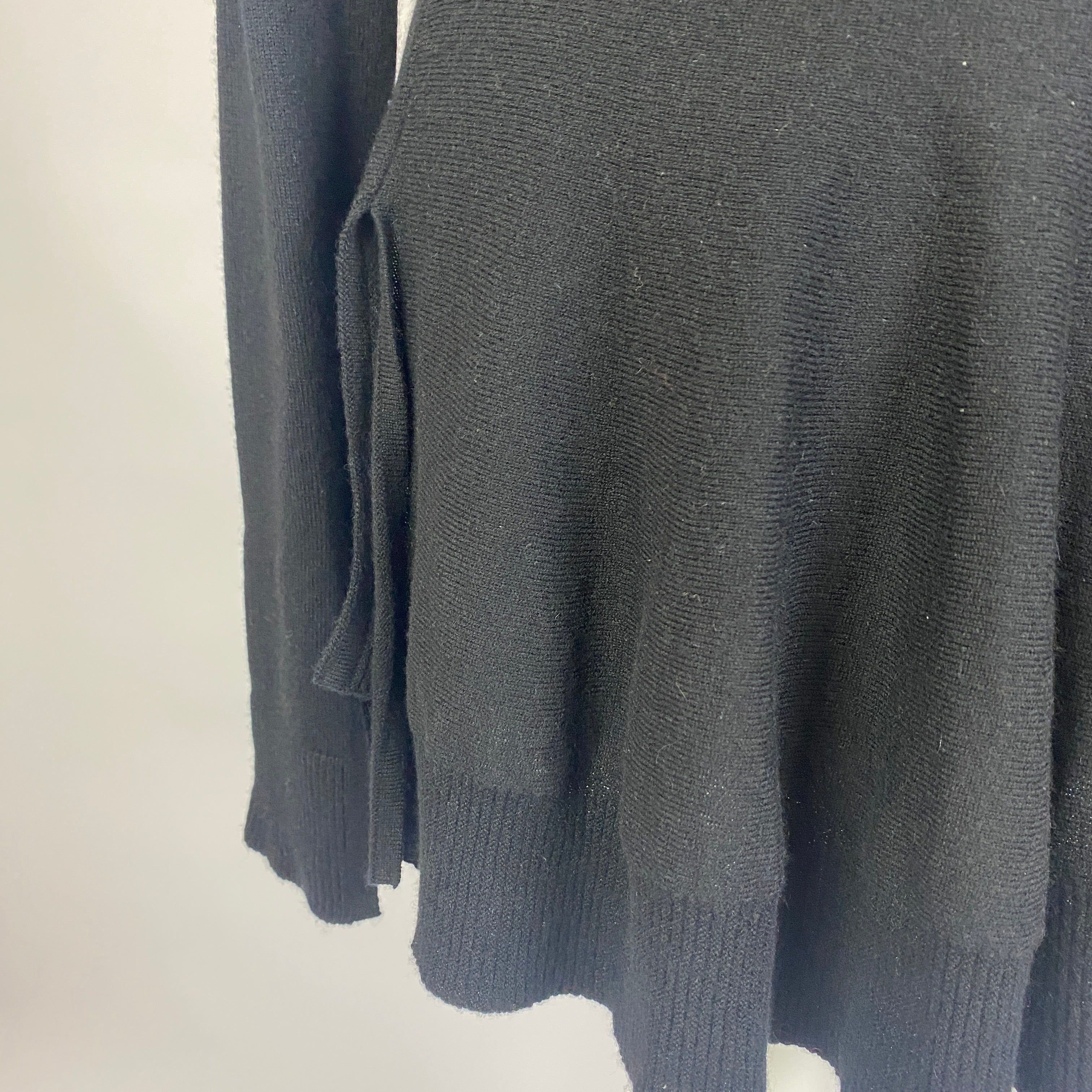 Alexander McQueen Black Wool & Cashmere Fluted Sweater XS/S