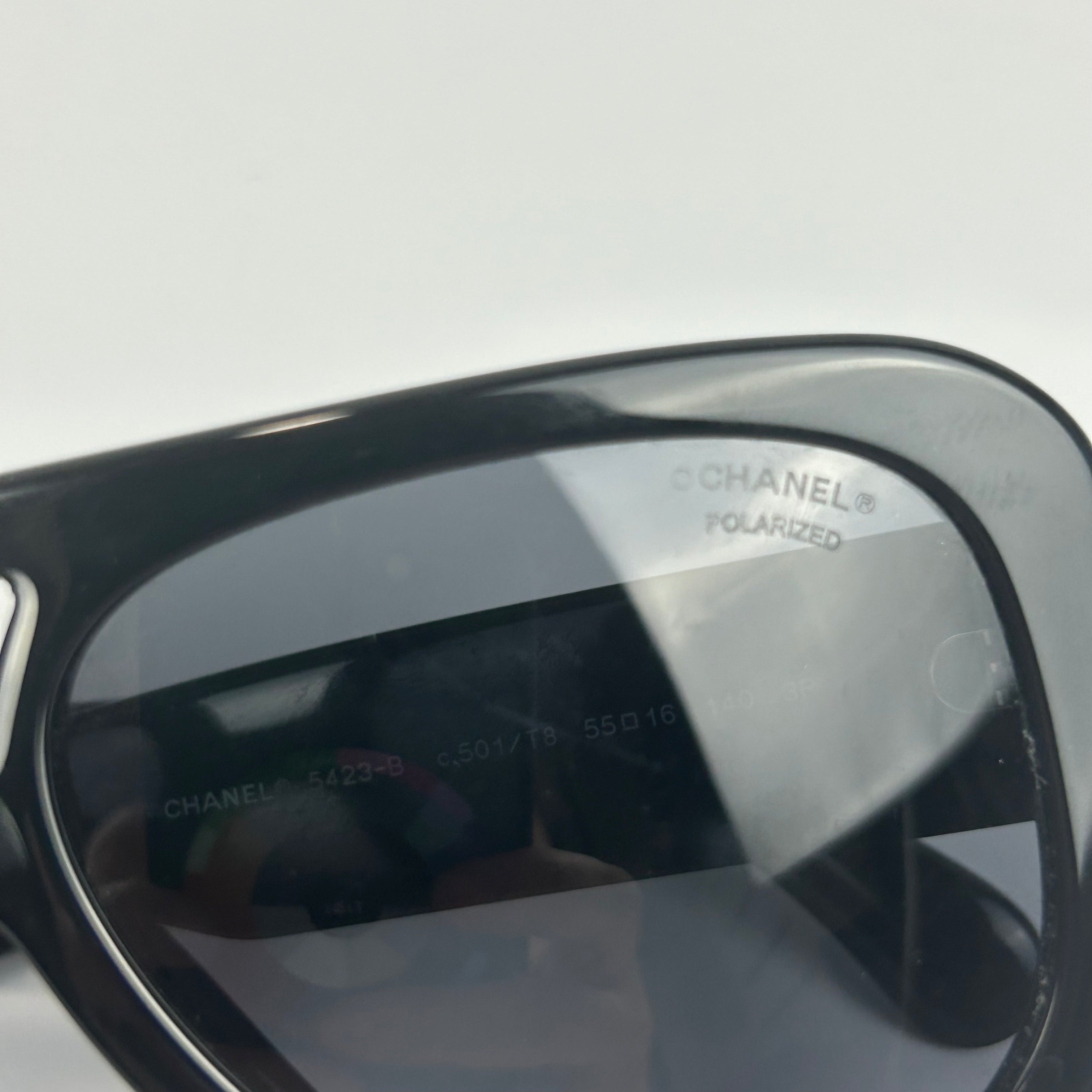 Chanel Black Resin Pilot's Sunglasses 5423-B